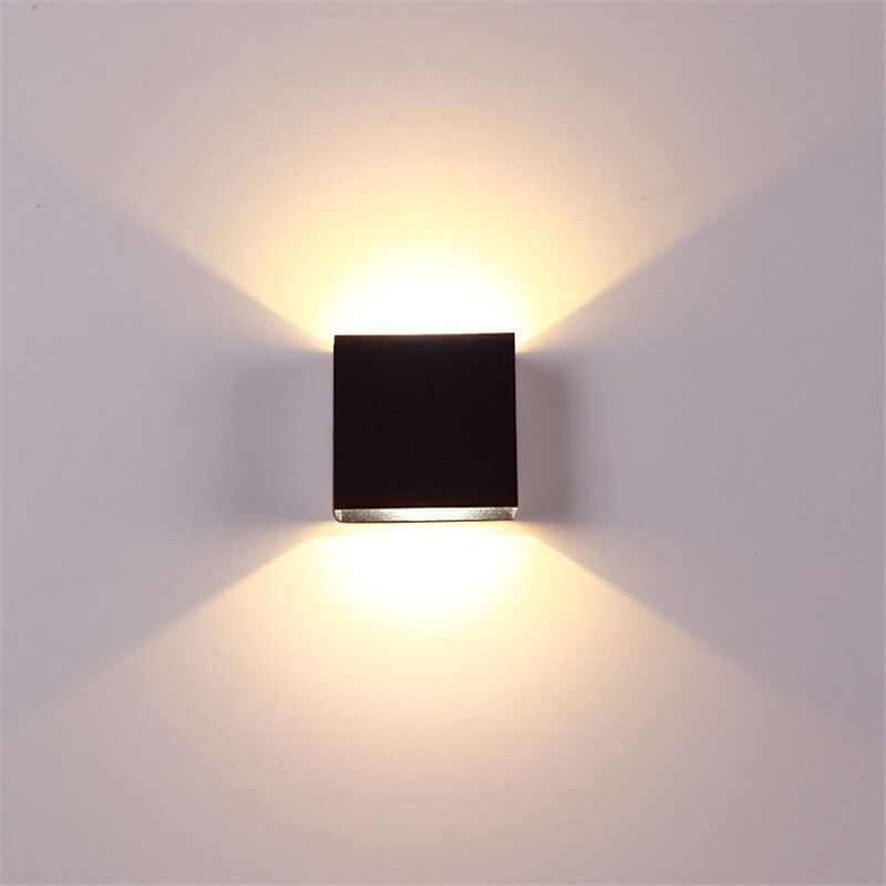 Modern LED Wall Light, 7W, Black Square, Warm Light Living Room Suitable for the Bedroom or Garden with a Colonnade
