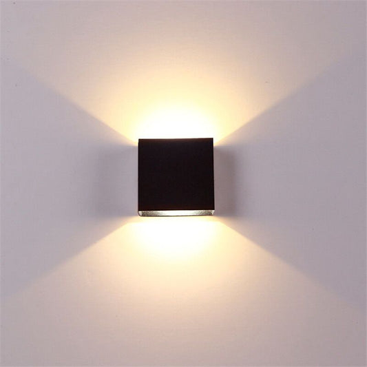 Modern LED Wall Light, 7W, Black Square, Warm Light Living Room Suitable for the Bedroom or Garden with a Colonnade