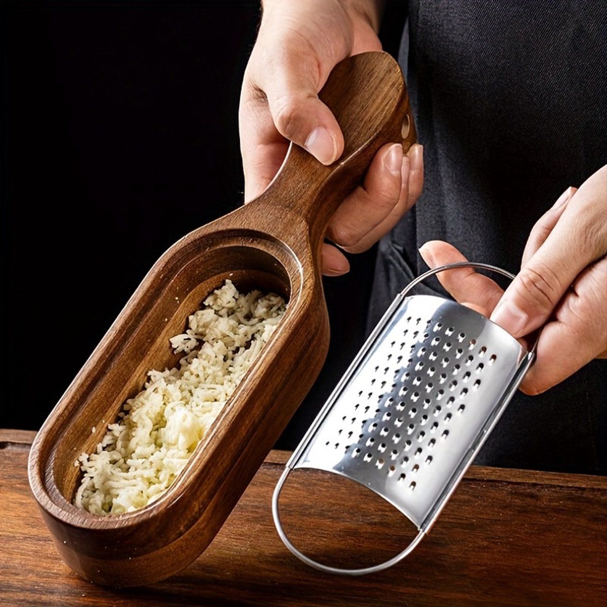 Stainless Steel Cheese Grater With Acacia Wood Handle And Catch Tray, Handheld Shredder For Cheese Chocolate Ginger Garlic, Silver Wood, 14.7 cm