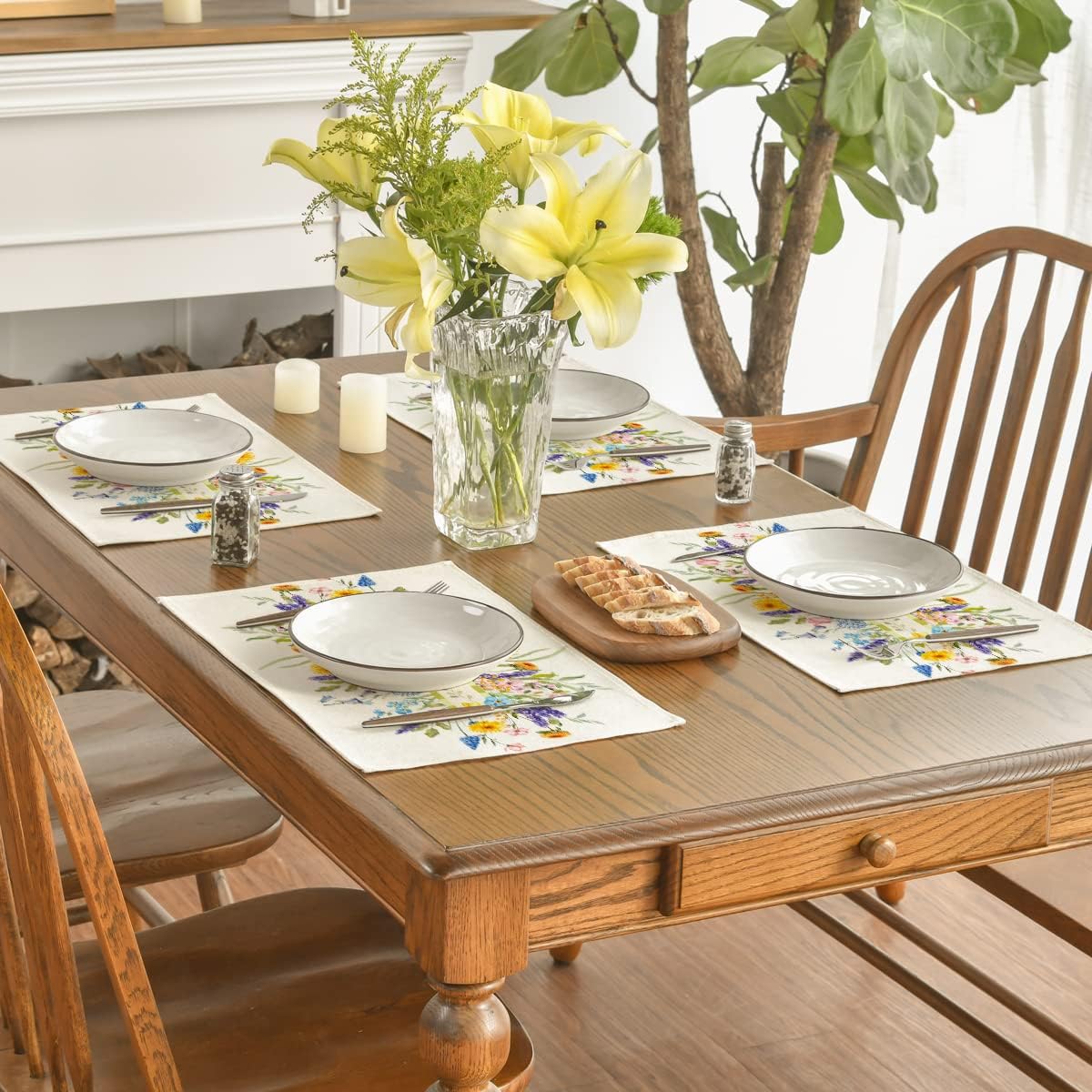 Bloom Flowers Tulip Spring Placemats Set of 4, 12x18 Inch Seasonal Table Mats for Party Kitchen Dining Decoration