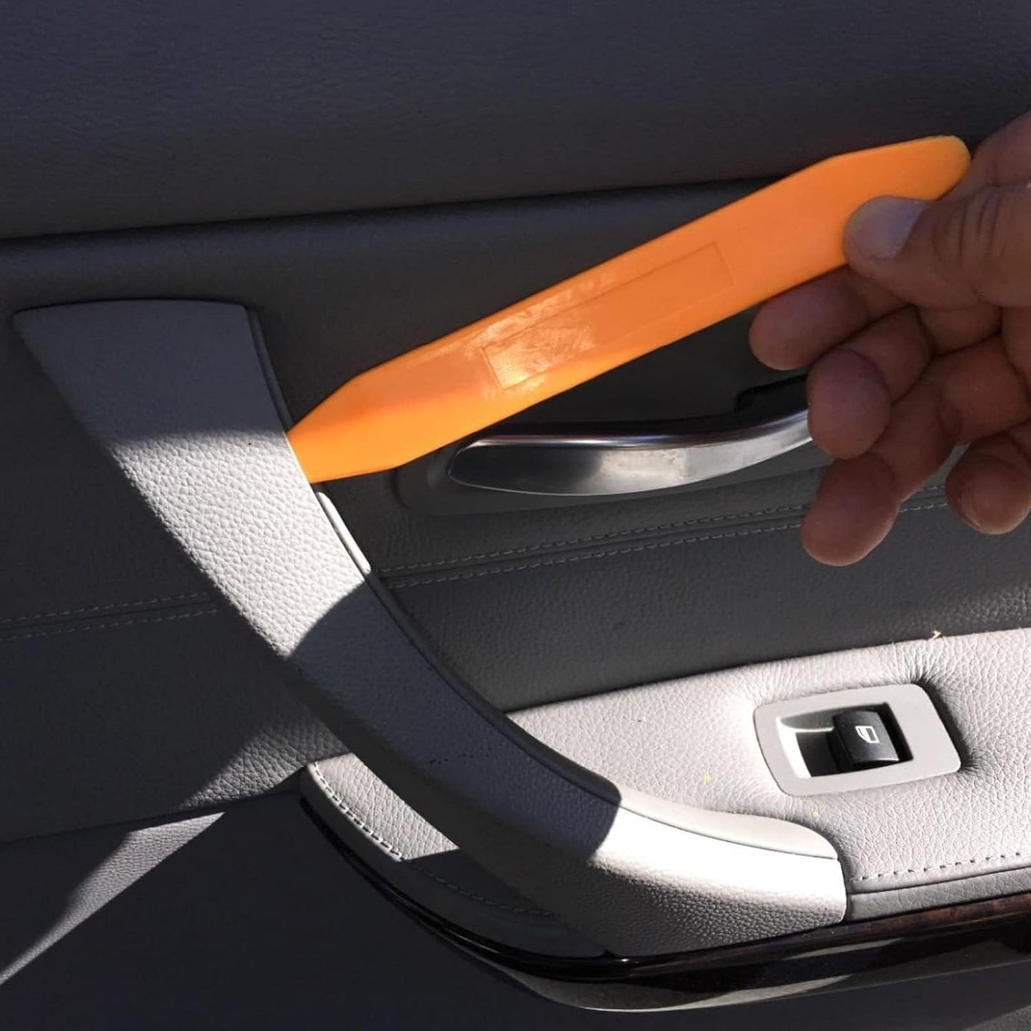 4Pcs Auto Door Clip Panel Trim Removal Tool Kits Thick Plastic Car Tools for Car Dash Radio Audio Installer Pry Tool with Paper Box