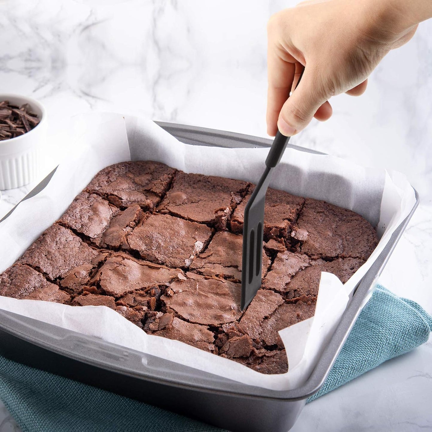 Mini Brownie Serving Spatula Flexible Nonstick Silicone Serve Turner Heat-Resistant Cookie Slotted Spatula for Flip Egg in Small Frying Pan Cookie Batter Lemon Squares(Black,2 Pieces)