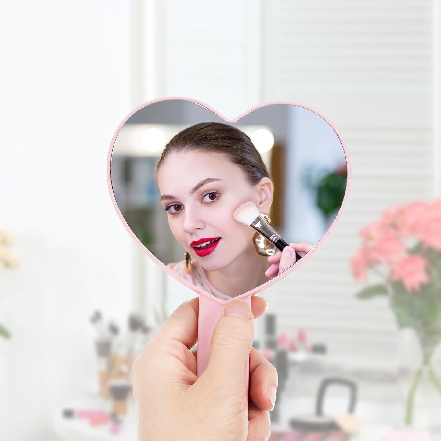 Heart Shaped Small Handheld Mirror,Handheld Eyelash Mirror Cosmetic Hand Mirrors with Handle for Portable Travel for Women Girls (Pink)
