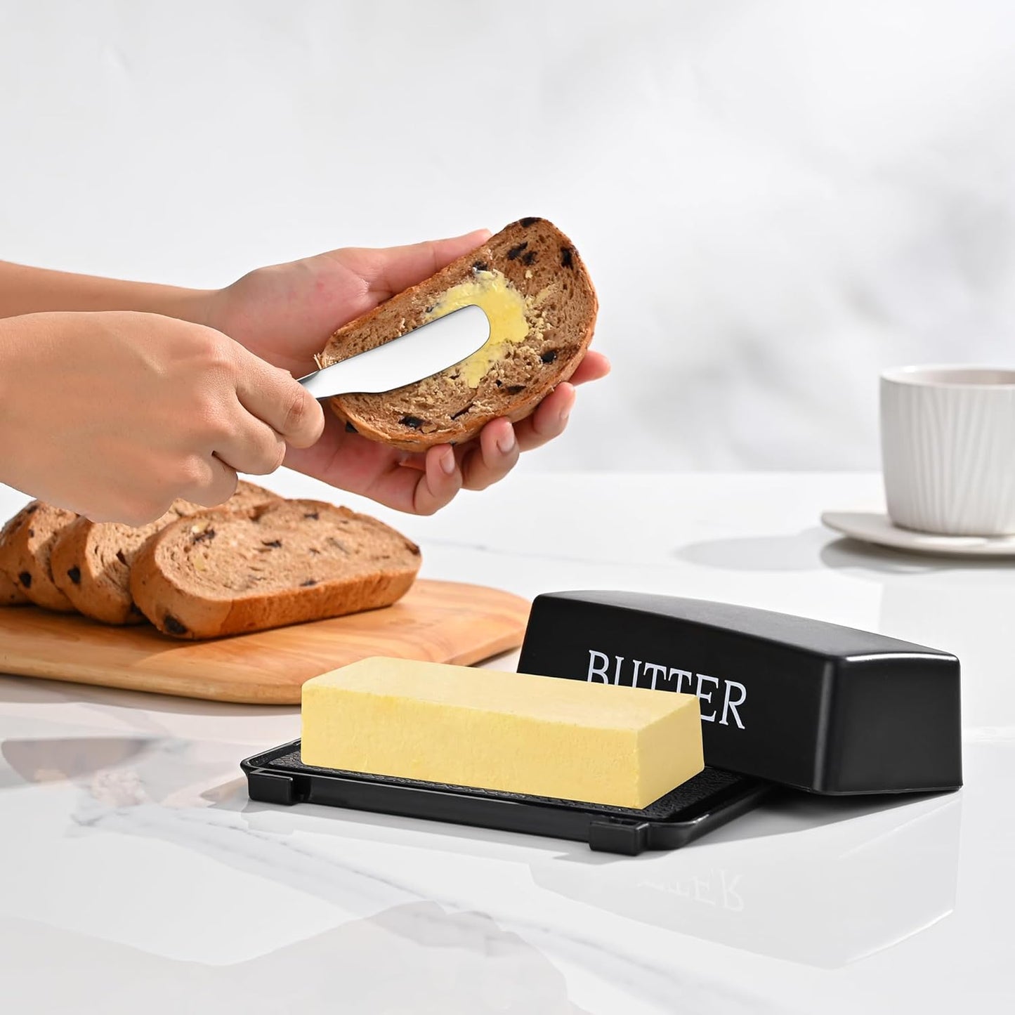 Butter Dish With Cover And Knife,Food Grade Plastic Butter Holder With Lid For Countertop,Black Dishwasher Safe Butter Storage Container