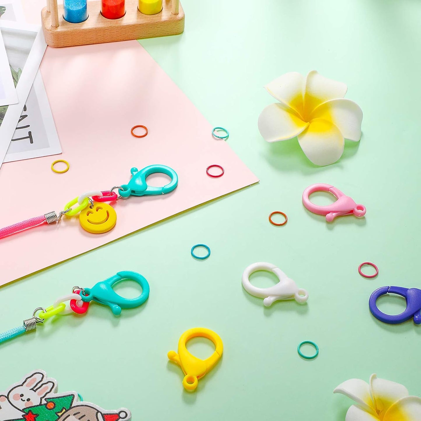 Multicolor Hard Plastic Clips Plastic Lobster Claw Clasps and Open Jump Rings, Cute Lanyard Snap Hooks for Key Chain Ring Chain Clasp DIY Handmade Crafts(100 Pieces)