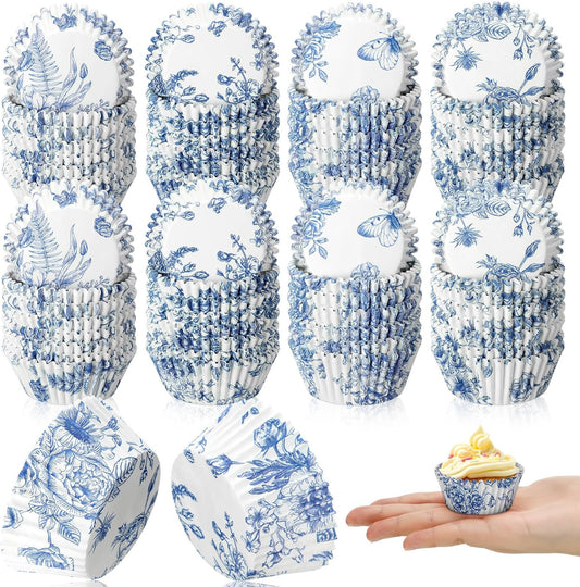 800 Pcs Blue and White Flower Cupcake Liners Flower Cupcake Wrappers Grease Proof Blue Muffin Liners Disposable Papers Baking Cups for Baking Weddings Party(3.15 x 1.97 x 1.18 Inch)