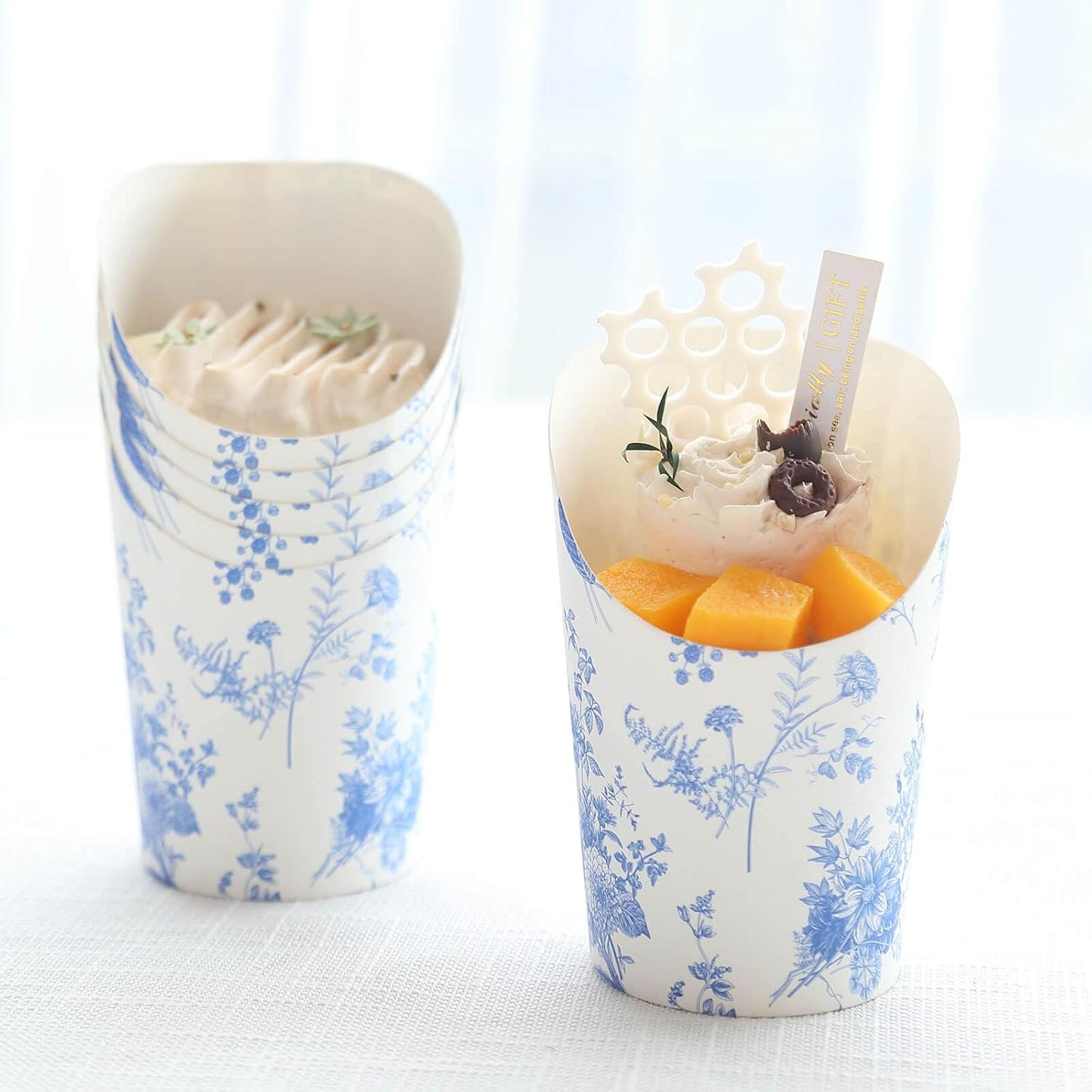 Efavormart 50 Pack White Blue Paper Popcorn Box Cone Cups with French Toile Floral Pattern, Disposable Appetizer Snack Cups - 14oz