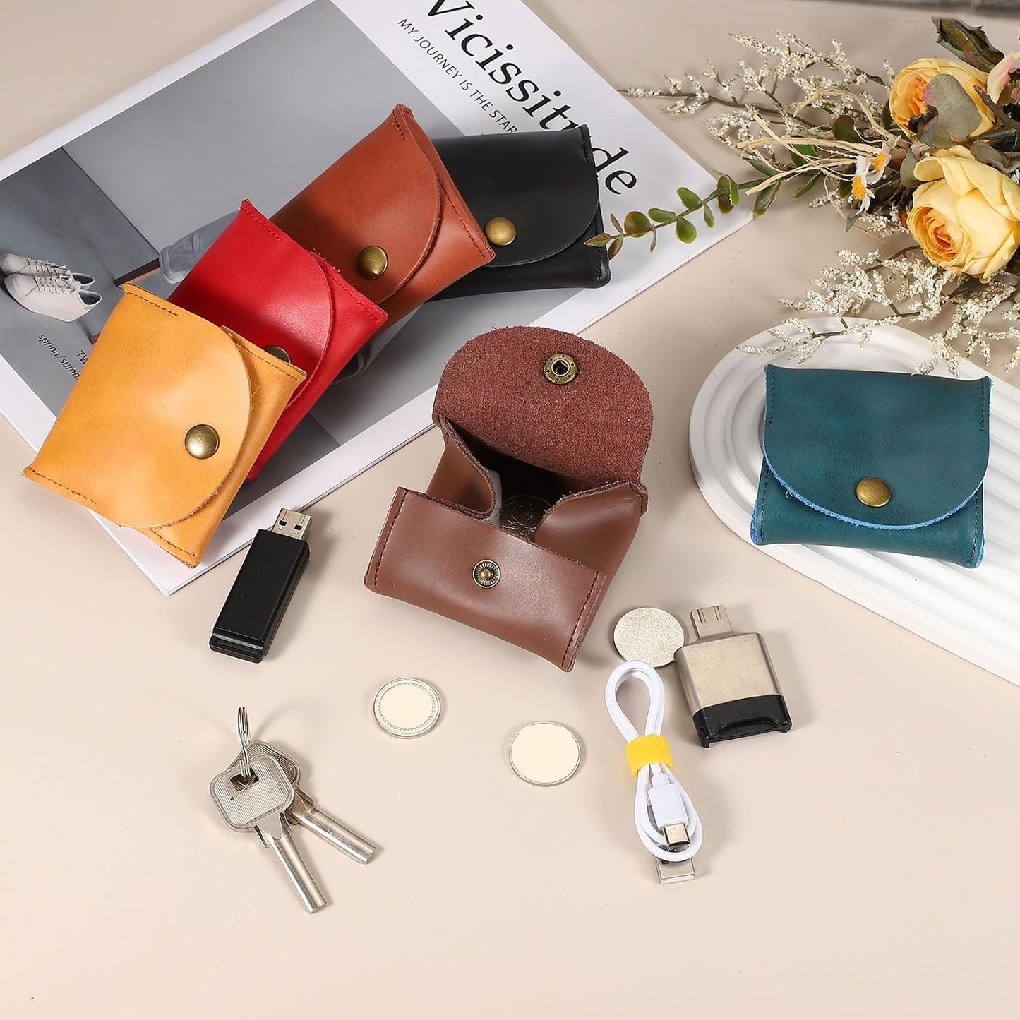 Rustic Leather Coin Purse, Small Leather Pouch Unisex Small Pocket Pouch with Snap Closure Change Holder for Coins Jewelry Earphones Storage, Black