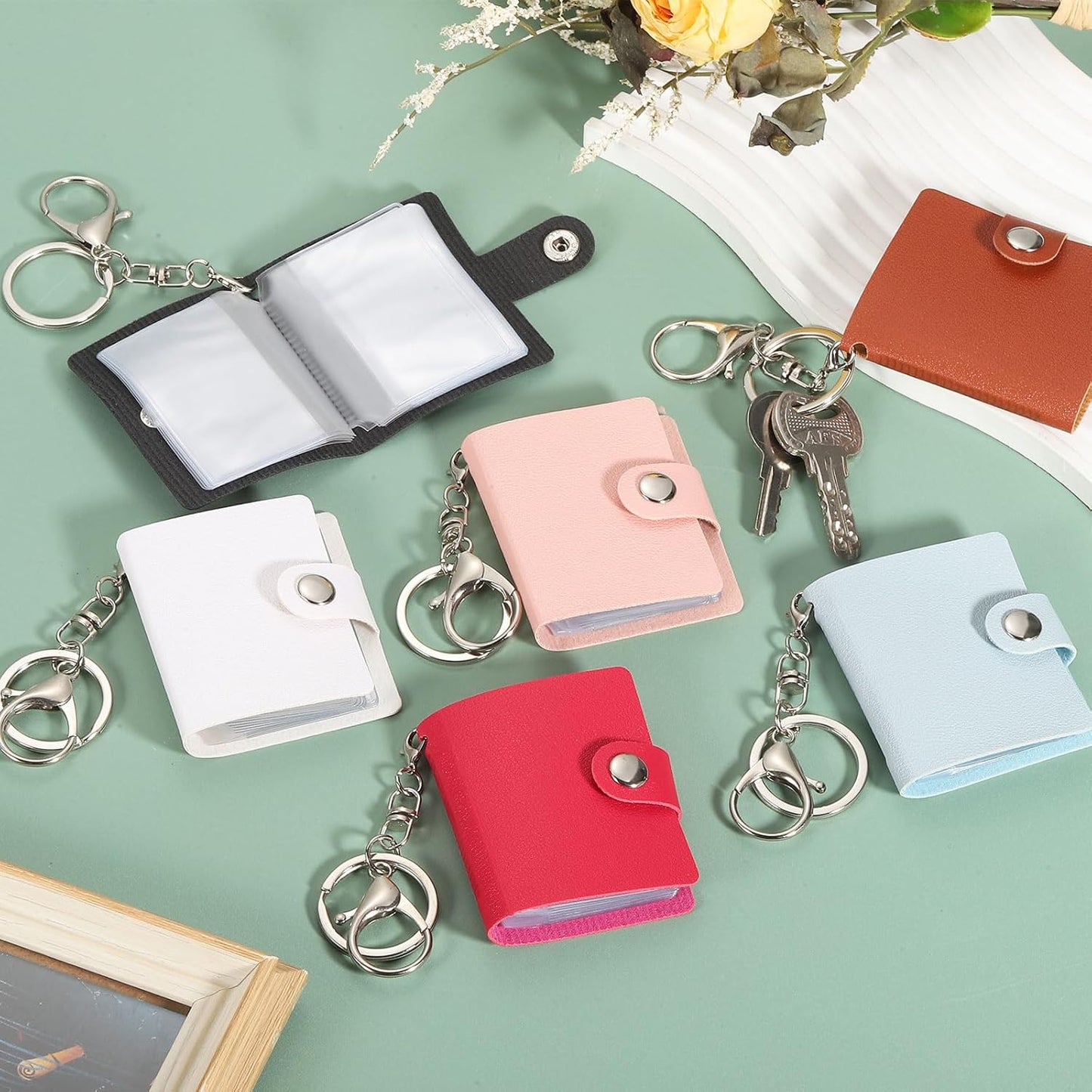 2 Pcs Mini Photo Keychain Custom Keychain Personalized Leather Photo Album Keychains with 20 Pictures DIY Small Memory Key Ring Picture Book for Family, Black