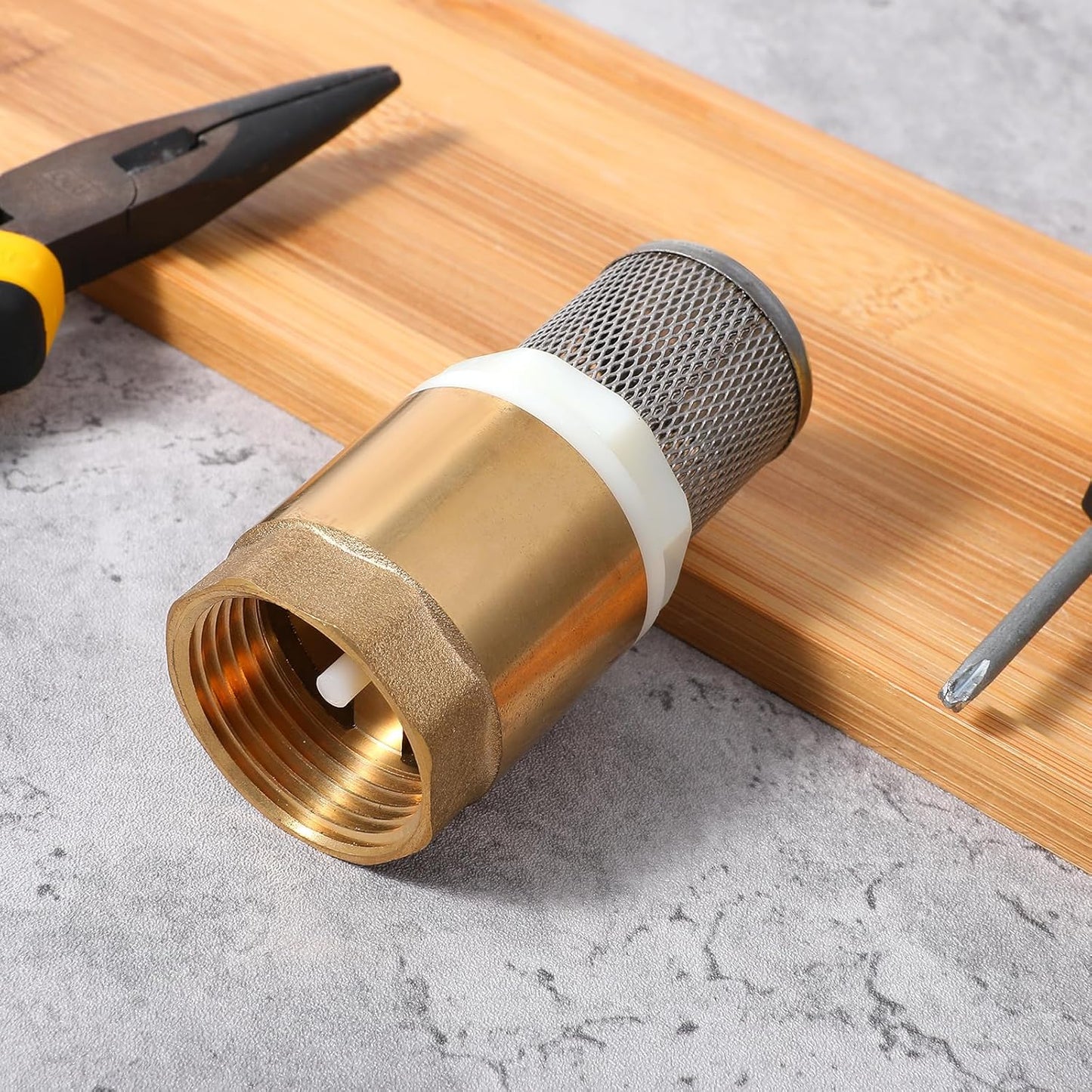 1" Foot Valve, Brass Heavy Duty Check Valve with Filter One Way Valves Female Connection Backflow Preventer Bottom Valves for Water Pump, Wells, Irrigation