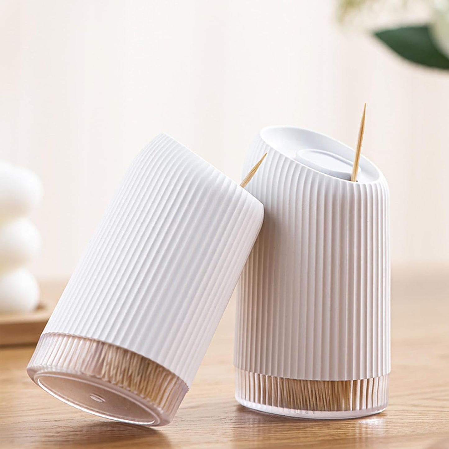 Portable Floss Dispenser White 1 Piece