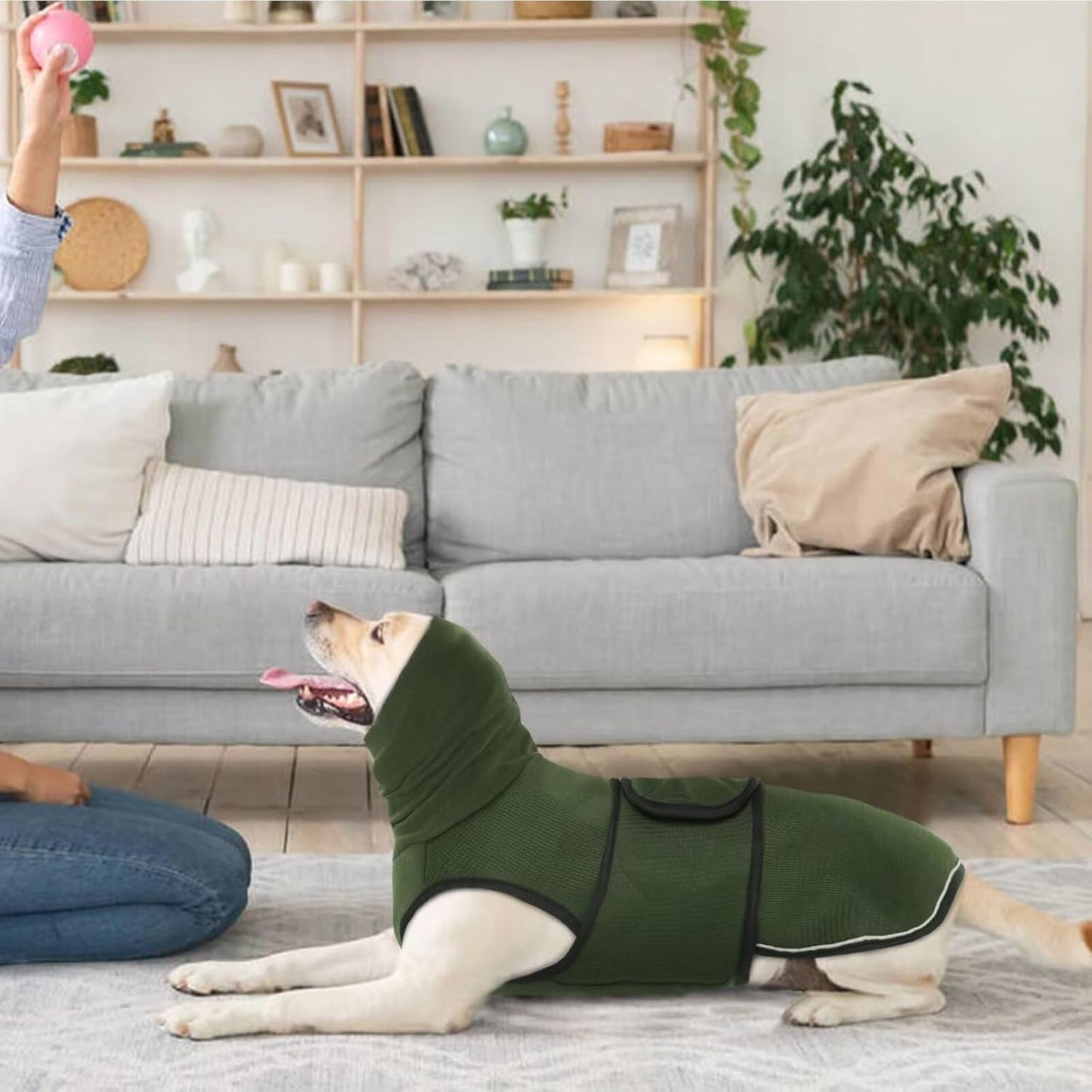 Winter Dog Coat - Soft Adjustable Bodywarmer - Warm - Size M - Military Green