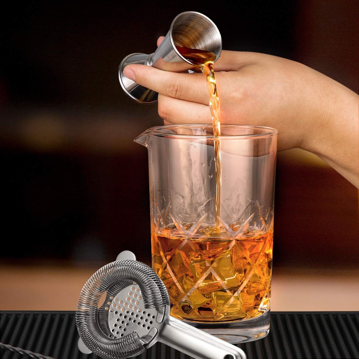 Professional 24 Oz Cocktail Mixing Glass, Thick Bottom Seamless Crystal Mixing Glass