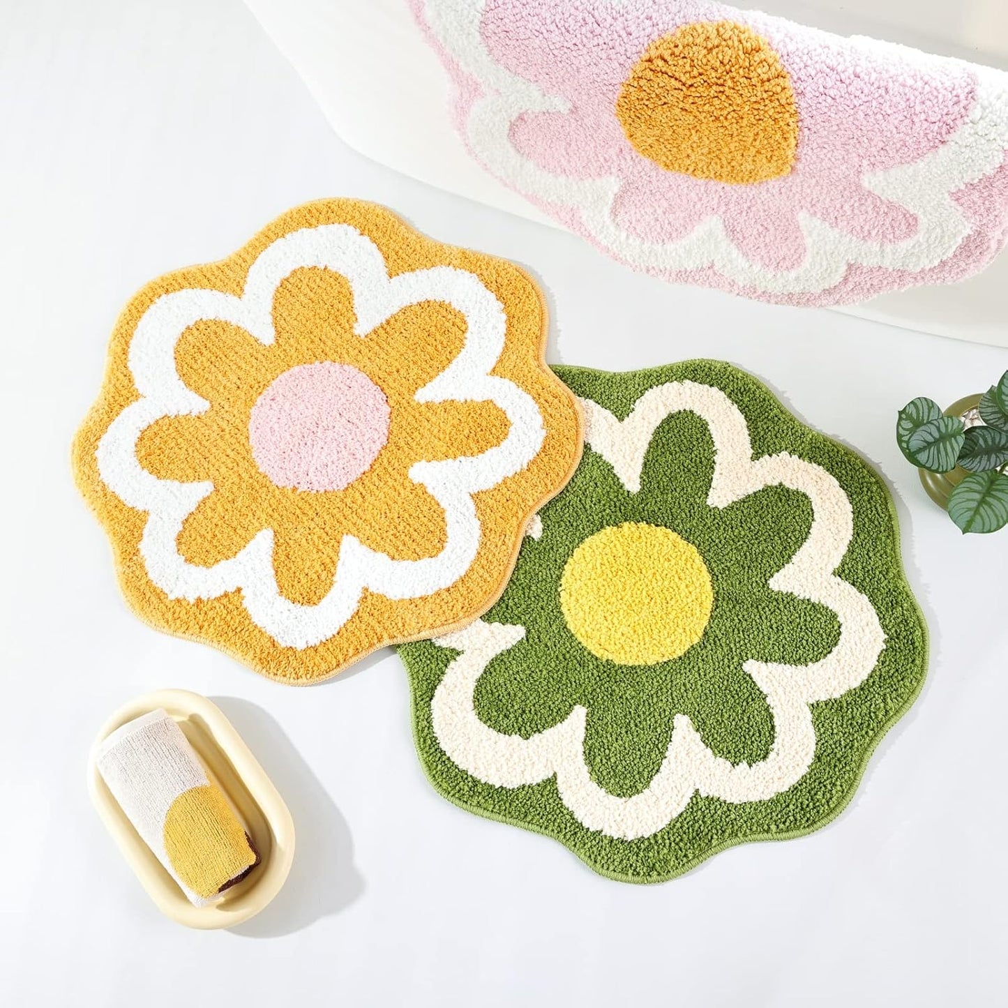 Cute Pink Flower Bath Mat, Machine Washable Bath Rug, Ultra Soft and Fluffy Bathroom Mat, Small Round Non-Slip Water Absorbent Bath Mats for Bathroom Floor, Shower Room and Bathtub