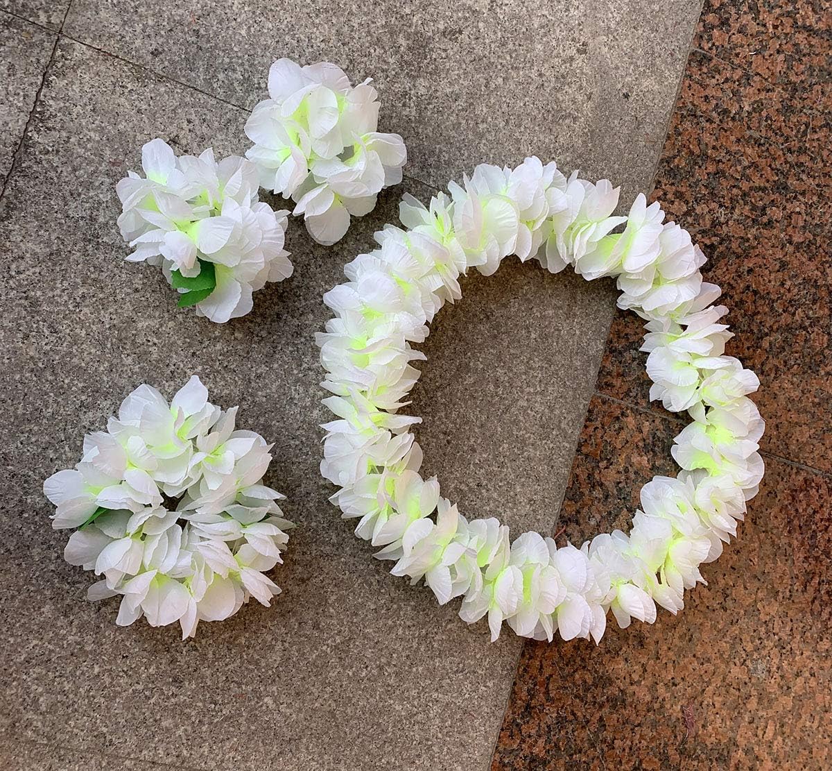 Yansanido 4 Pcs White Hawaiian Leis with Green Leaves for Graduation Party, Dance Party, Photo Prop in Outdoors (White)