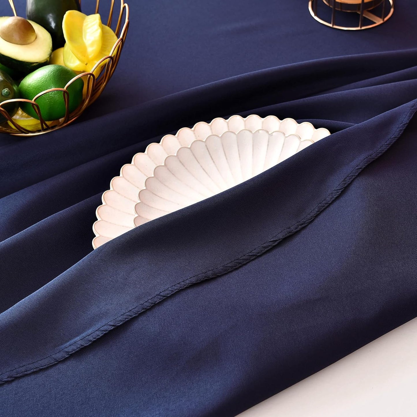 Navy Blue 210 GSM Water & Stain Resistant Round Tablecloth for Circle Table - Solid 48 Inch Table Cloth Cover in Wrinkle Free Durable Washable Polyester Fabric for Wedding, Party, Banquet