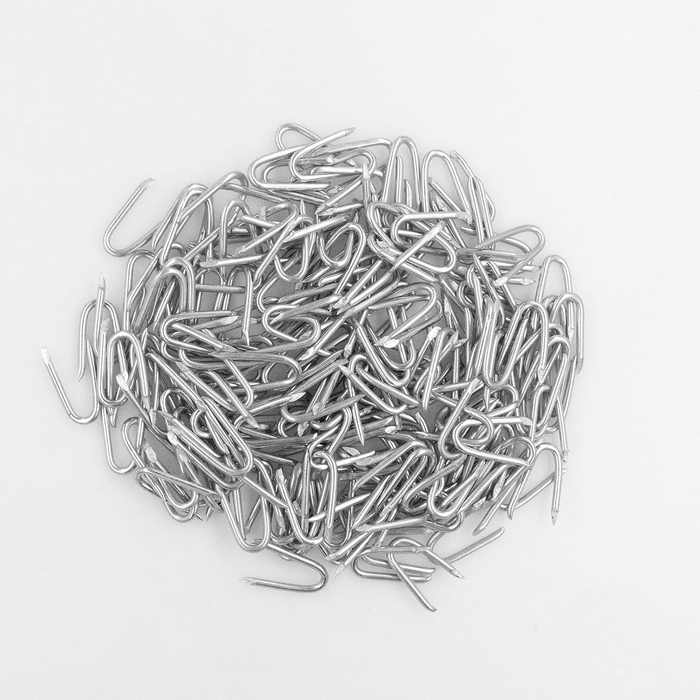 Steel Wire Fencing Staples (200 pcs), Galvanized U-Shaped Fasteners Nails for Wire Mesh and Woven Fencing