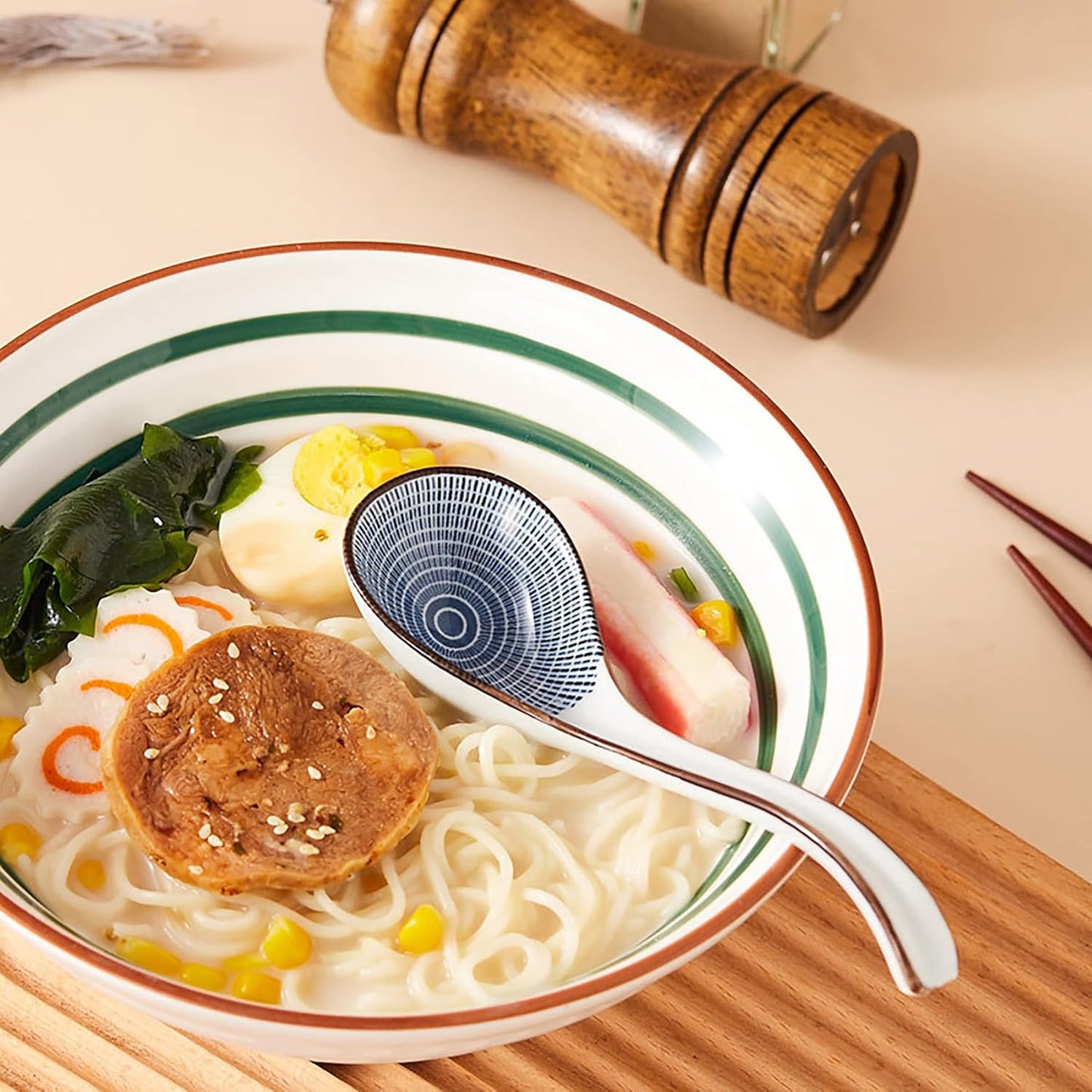 Ceramic Soup Spoons Sets of 4,Asian Soup Spoons,Long Ramen spoons,Japanese soup spoons for Pho,Wonton,Noodles,Chinese Ceramic Rice Spoons,4Pcs