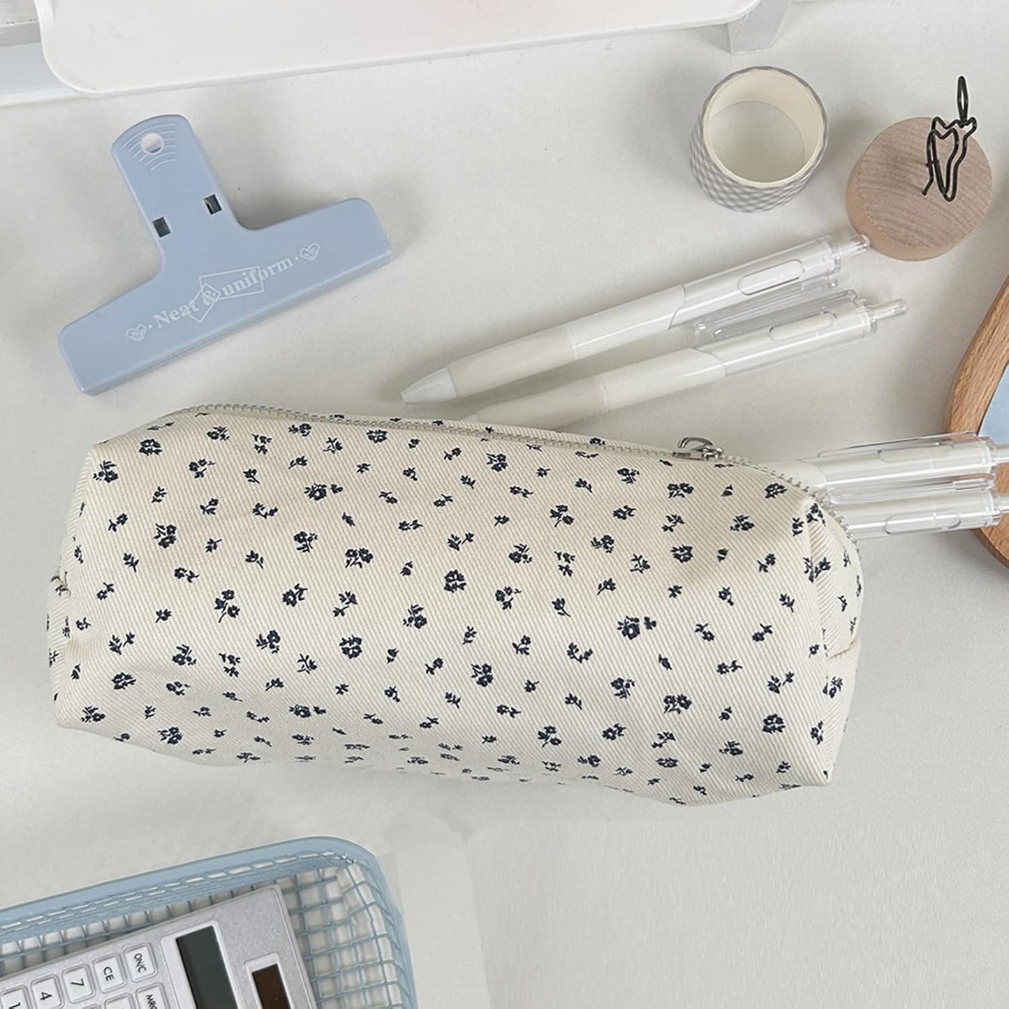 Pencil Case Pencil, Teenage Pen Case, Pen Case Leather, The Cute Cartoon Small can be Used as a Key Bag, a Cosmetic Bag, and is Easy to Carry (White, blue285)