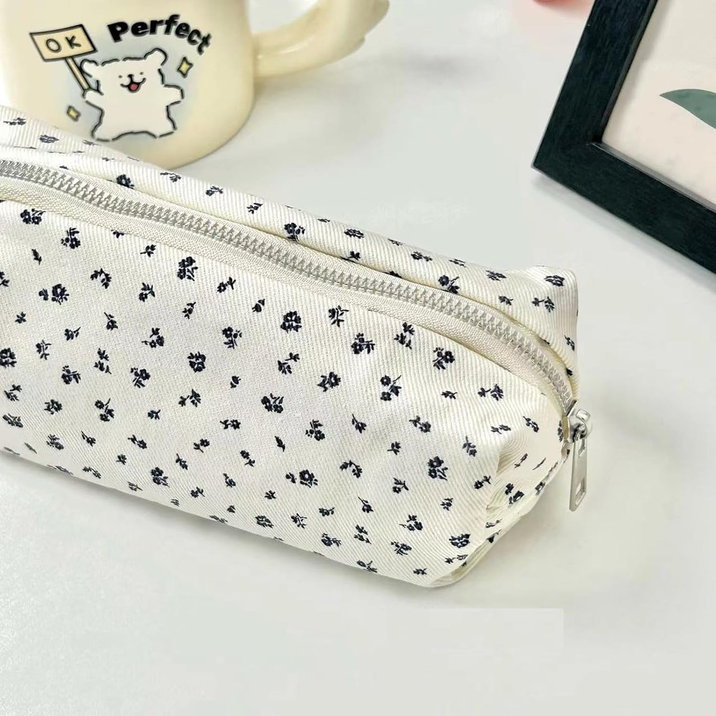 Pencil Case Pencil, Teenage Pen Case, Pen Case Leather, The Cute Cartoon Small can be Used as a Key Bag, a Cosmetic Bag, and is Easy to Carry (White, blue285)