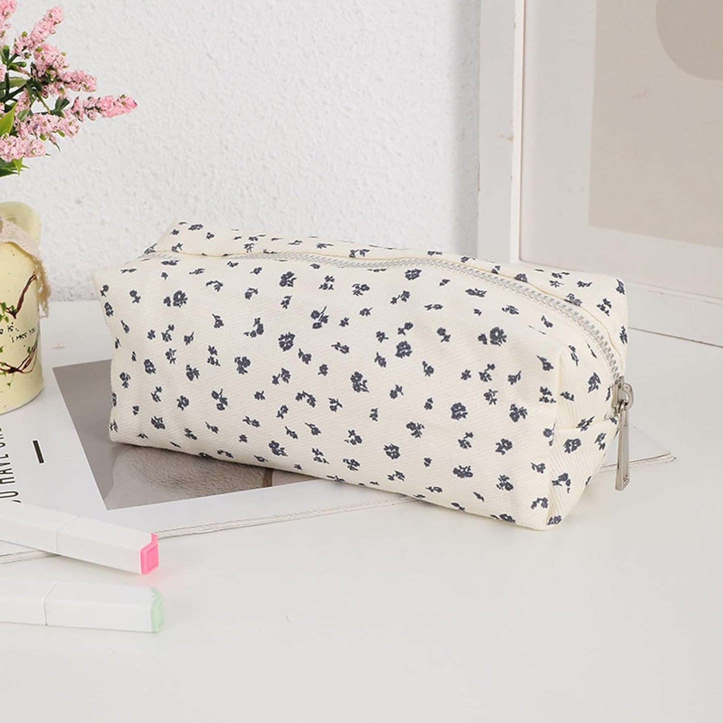 Pencil Case Pencil, Teenage Pen Case, Pen Case Leather, The Cute Cartoon Small can be Used as a Key Bag, a Cosmetic Bag, and is Easy to Carry (White, blue285)