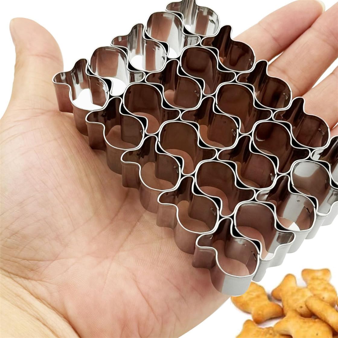 Gold Fish Cracker Cutter - 25 Cavity Fish Shaped Cookie Cutter - Stainless Steel - Silver - 1 Piece