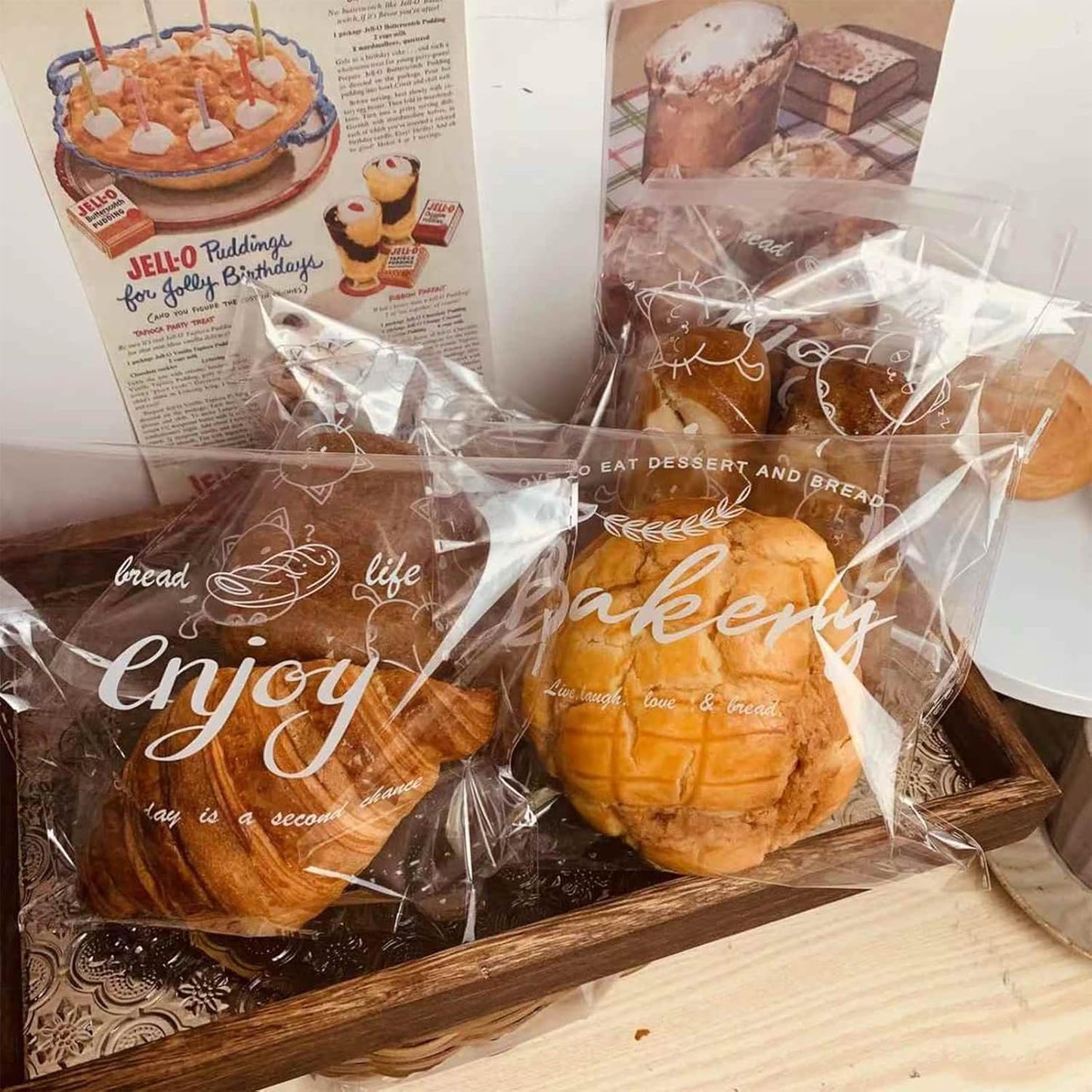 Clear Self Sealing Cellophane Bags, 5x7 Inch Cookie Treat Bags, 200 Pcs Resealable Cellophane Bag for Packaging Cookies, Gifts, Products, Pastry, Candy