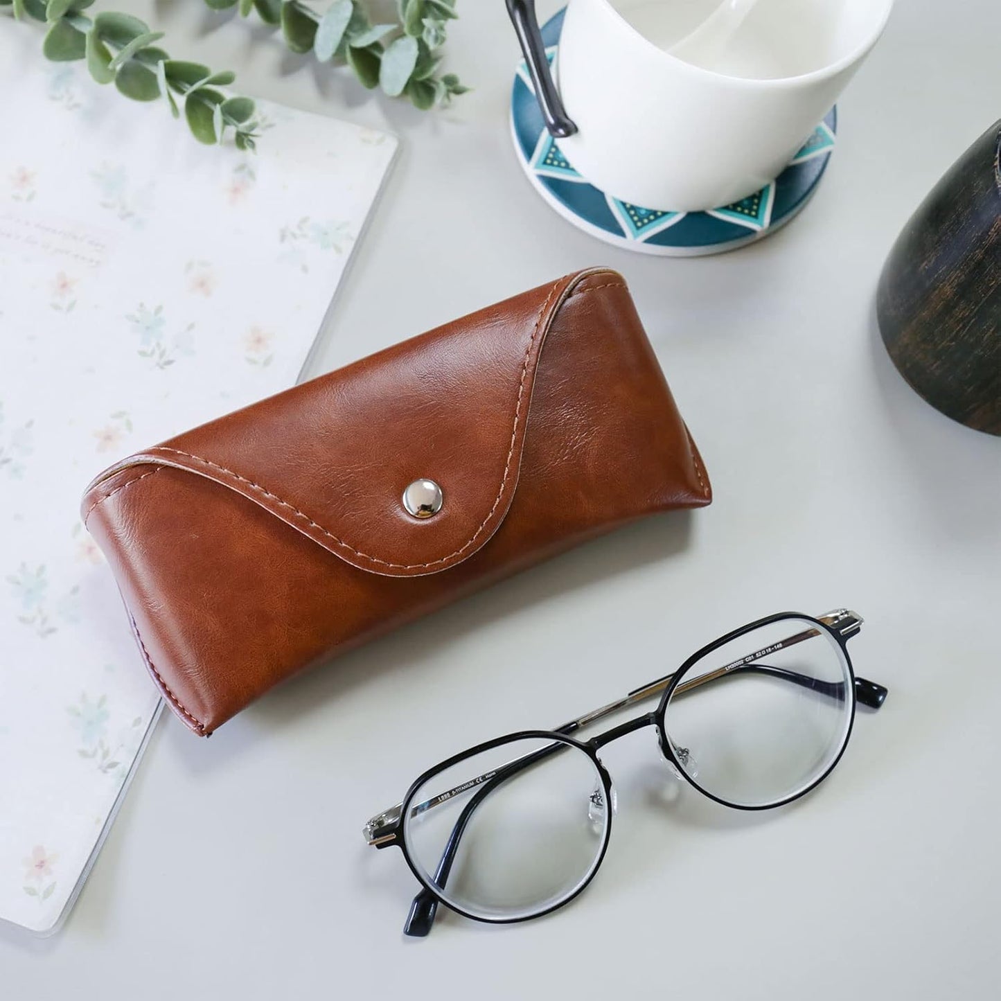 Portable PU Leather Sunglasses Pouch Soft Eye Glasses Carry Case for Women Men