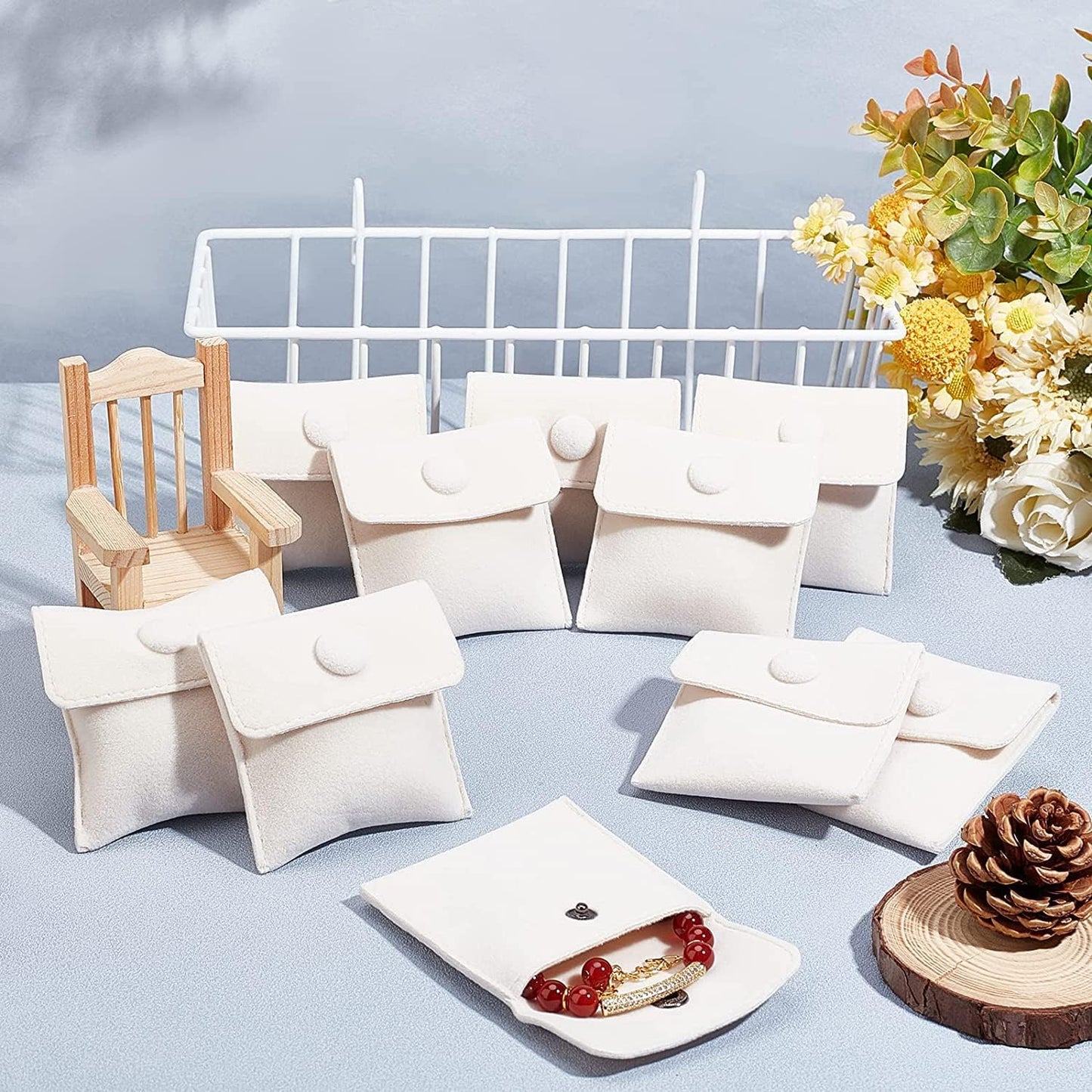 6 Pcs Velvet Jewelry Pouches with Snap Button, Off-White Velvet Jewelry Storage Bags Luxury Gift Bag for Candy Gift and Jewelry Necklace Bracelet Packing, 7x7cm