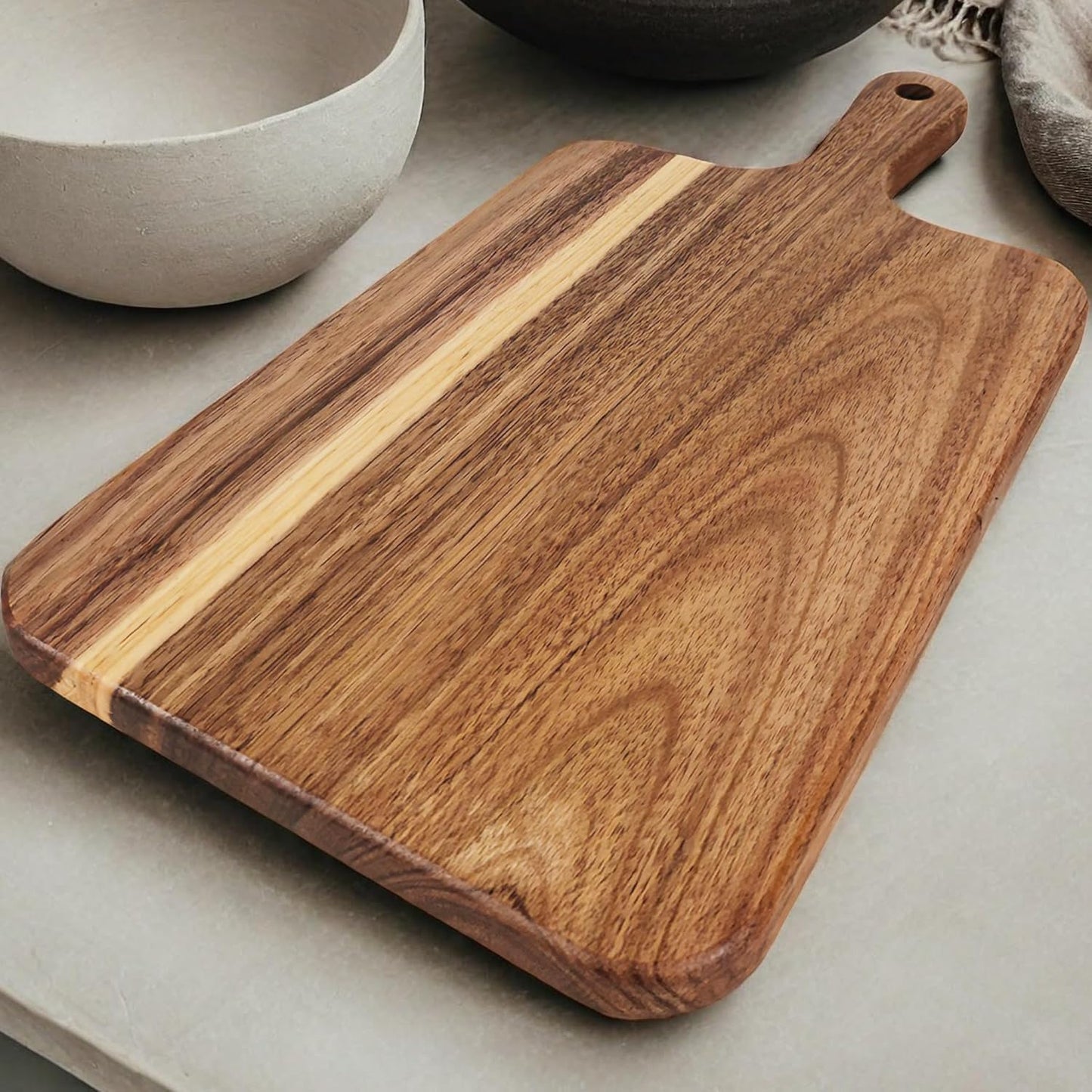 Acacia Wood Cutting Board with Handle, Wooden Cutting Boards, Chopping Board, Charcuterie Board, Serving Board for Cheese, Bread, Pizza, Vegetables & Fruits (1, 13.8''L x 7''W)