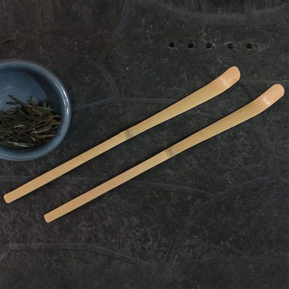 Bamboo Matcha Scoop - Traditional Chashaku Tea Spoon for Tea Ceremony - Elegant White Design - Tea Accessories - 18cm Size