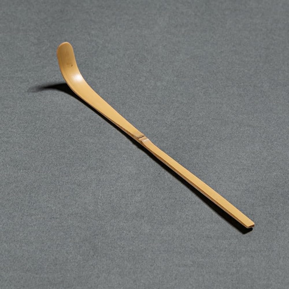 Bamboo Matcha Scoop - Traditional Chashaku Tea Spoon for Tea Ceremony - Elegant White Design - Tea Accessories - 18cm Size