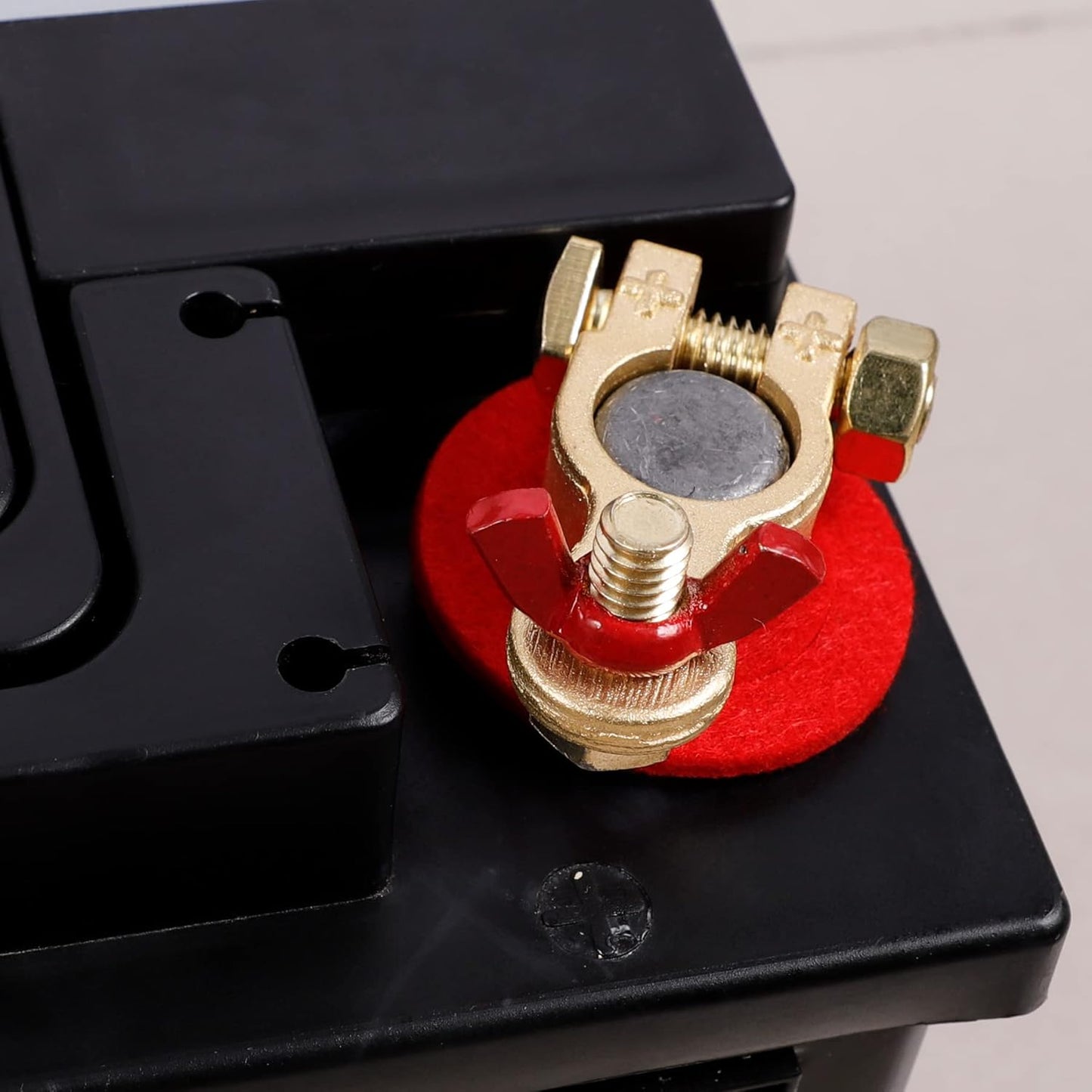 Car Battery Terminal Connector, Pure Copper Cable End Top Post Clip Positive and Negative Pole, Applicable to Automobile, Truck, RV Yacht Accessories -