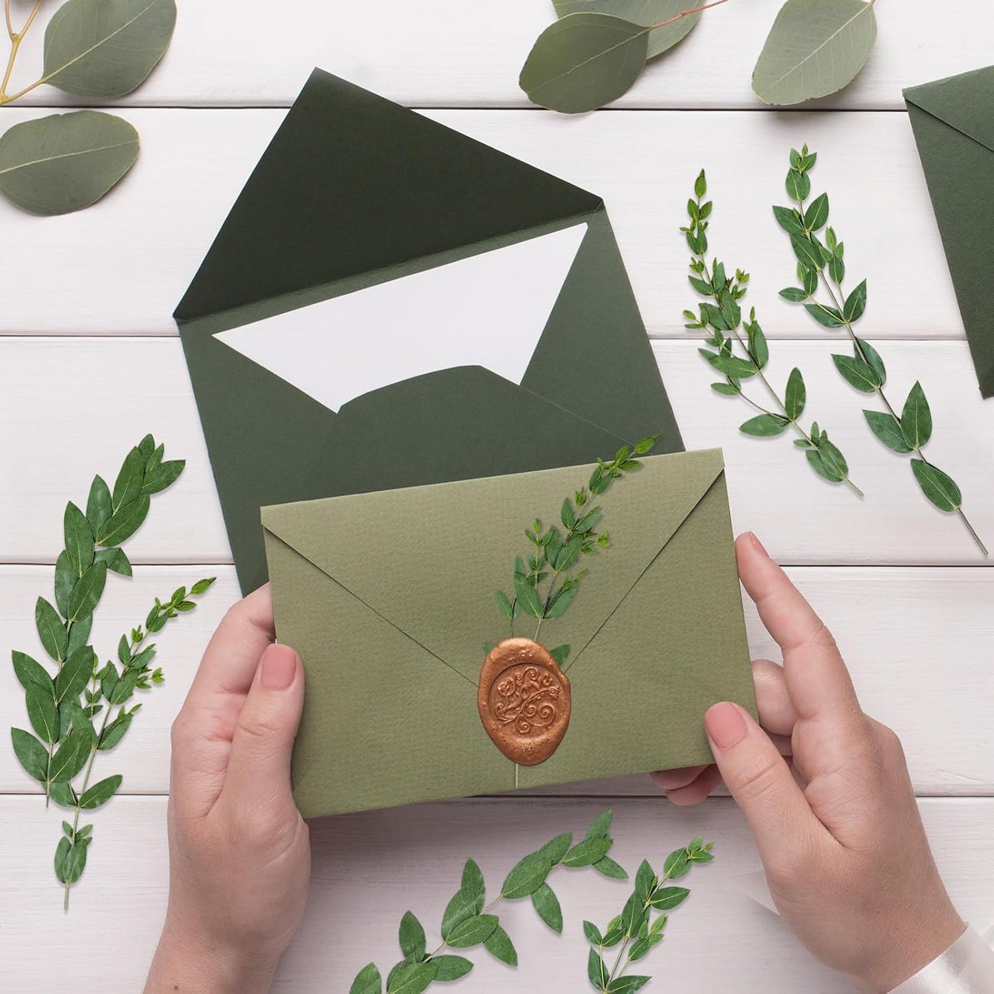 50 Pcs Pressed Dried Eucalyptus Leaves 6 Inch 100% Natural Preserved Real Stems Greenery for DIY Crafts Resin Art Invitations Scrapbook Card Gift Decoration (Green) Green -