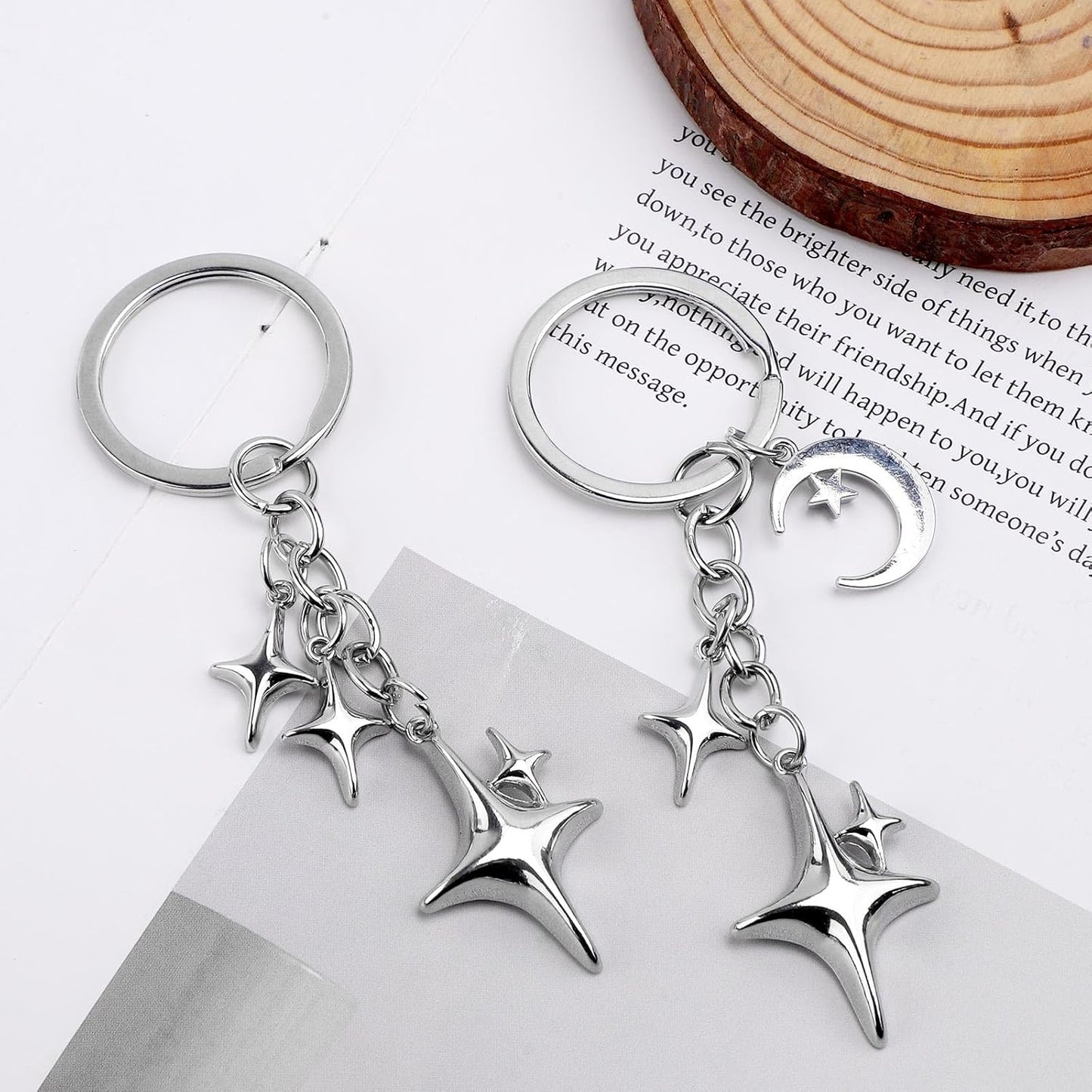 2pcs Cute Star Moon Keychains, Y2k Key Chain Charms Aesthetic Ring Bag Accessories Keychains for Purse Handbag Backpack Car Holder (2 Designs) -