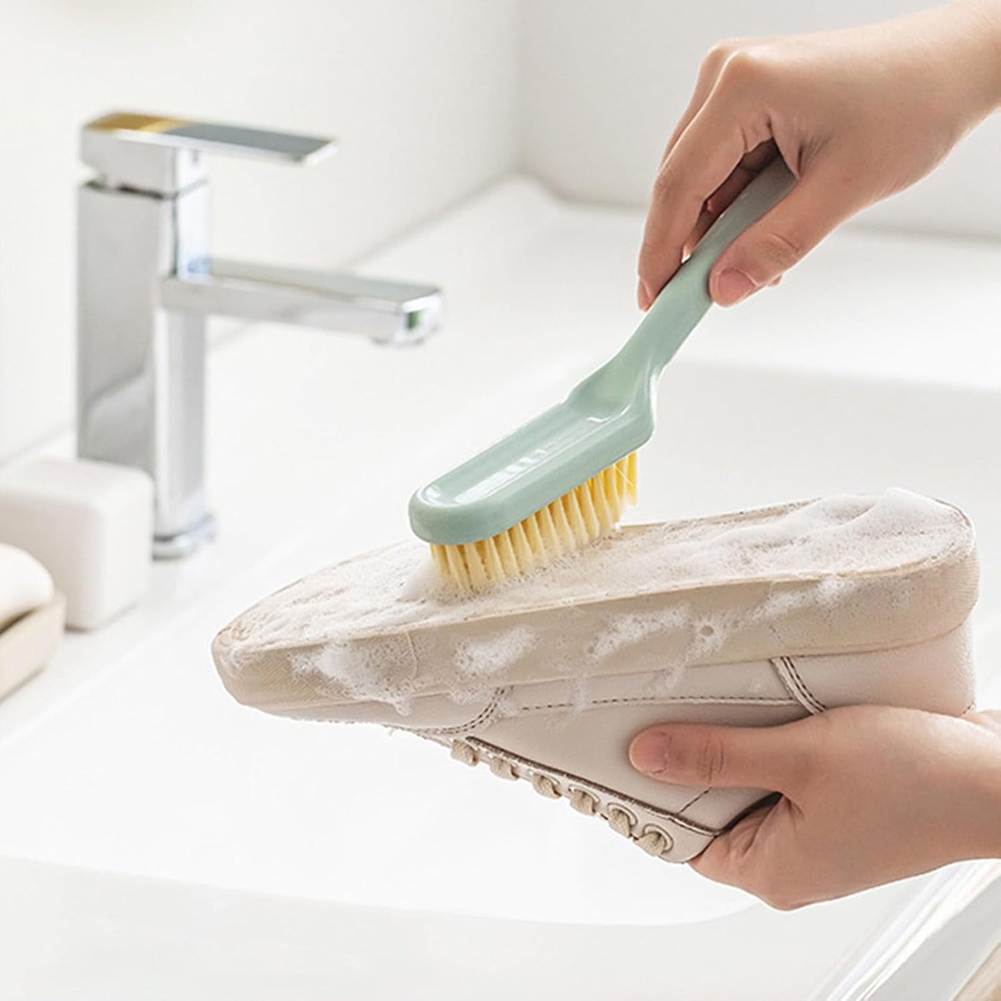 Shoe Cleaning Brush, Soft Bristle Brush Multi Purpose Scrub Hand Held Hanging Kitchen Scrubbing Shoes for