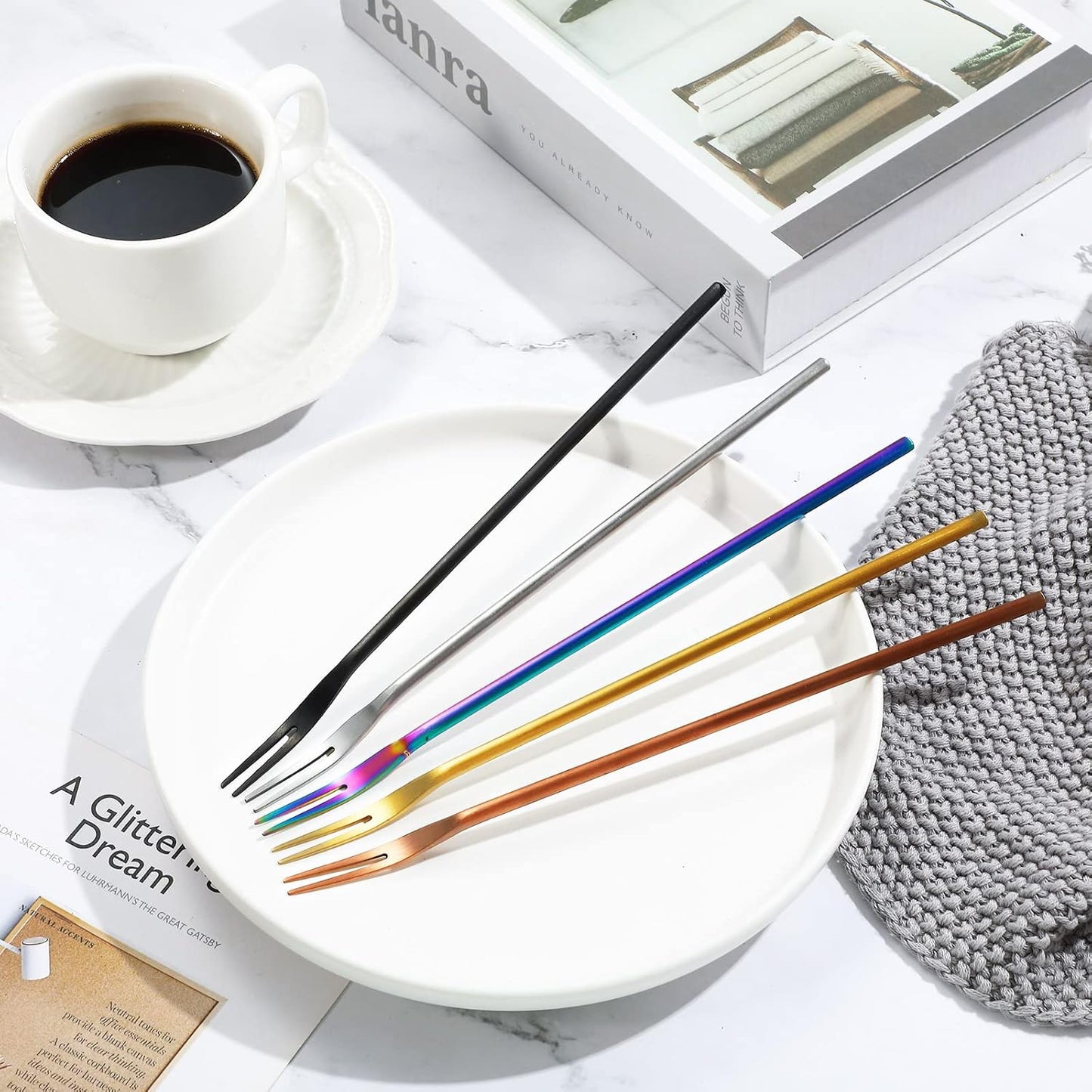 Vorken - 5 pieces - Augurkenvork - 8.66 inches - Long steel - Olive fork - 304 stainless steel - Augurkenprikker - Gripping tool - For making cocktails, desserts, fruit - 2 prongs - 5 colours