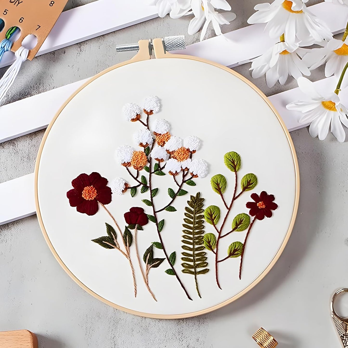 Biaungdo Adjustable Rotated Embroidery Hoop Stand with 5 Pack 5 Sizes Hoop, Wooden Embroidery Holder Frame for Cross Stitch, DIY Craft Sewing Projects
