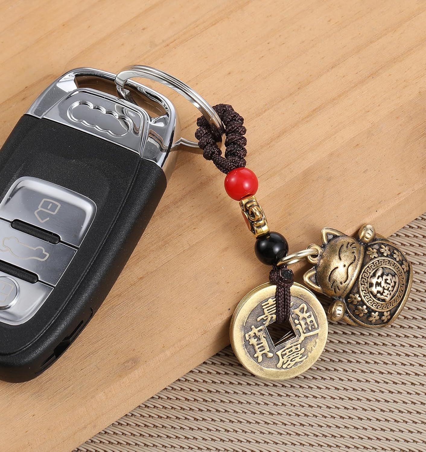 Lucky Cat Keychain, with Five Emperors Money Feng Shui Coins, Maneki Neko Good Luck Charms Lucky Tassel, Chinese Style Good Luck Charms