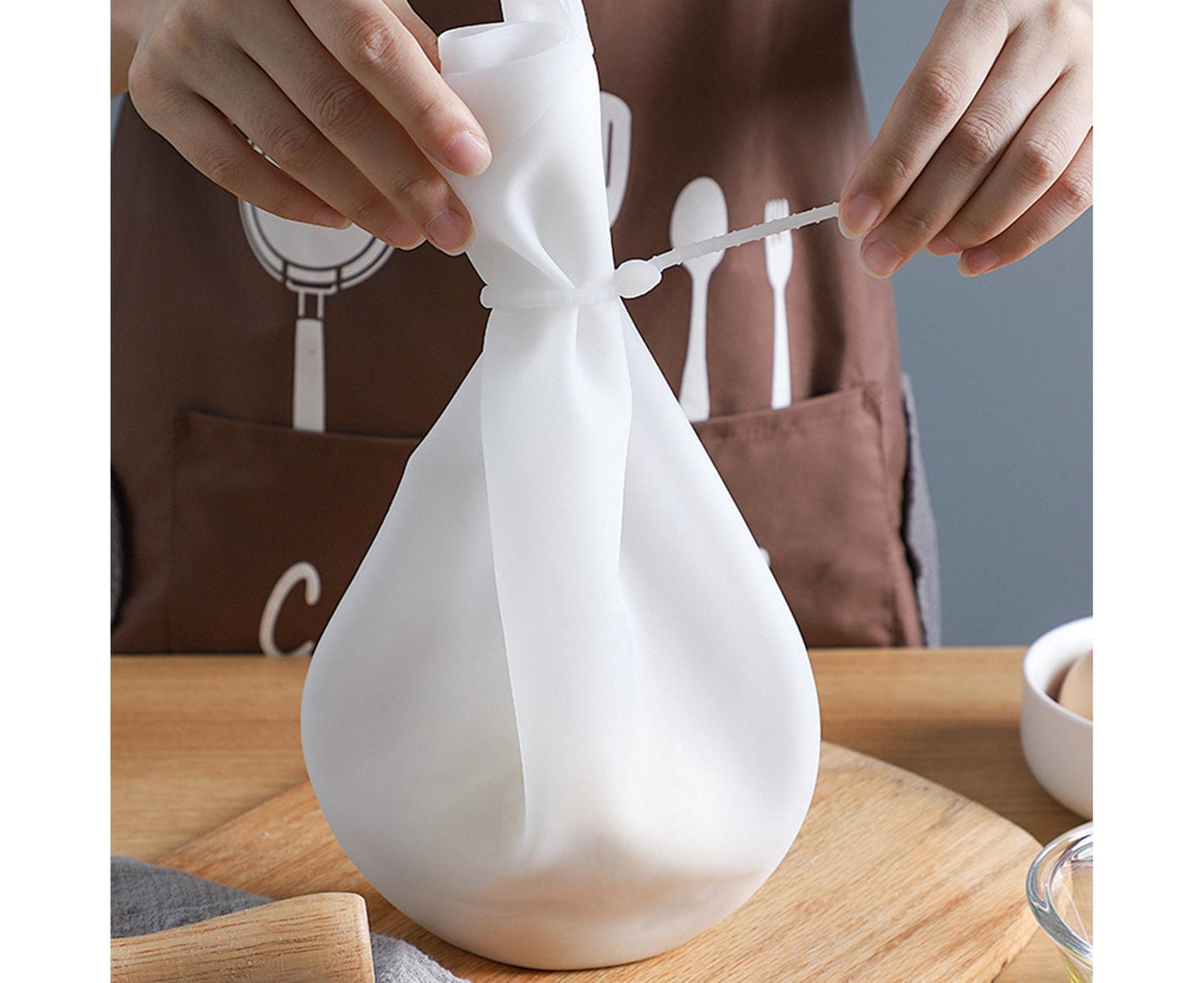 Kneading Dough Bag Food Grade Non-stick Silicone Non-deformation Flour Mixing Bag Baking Tool-L