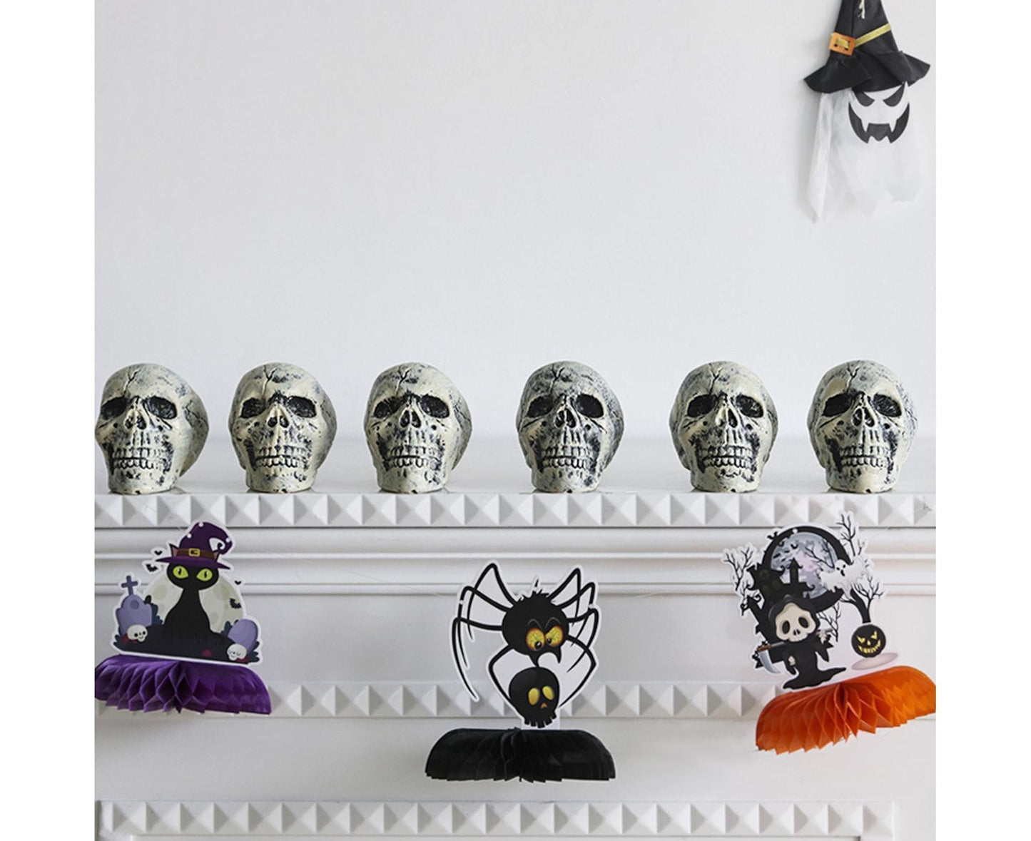6 Pcs/Set Halloween Skull Ornament Artificial Realistic Increase Atmosphere Durable Clear Texture Skeleton Horror Halloween Skull Statue for Home-White