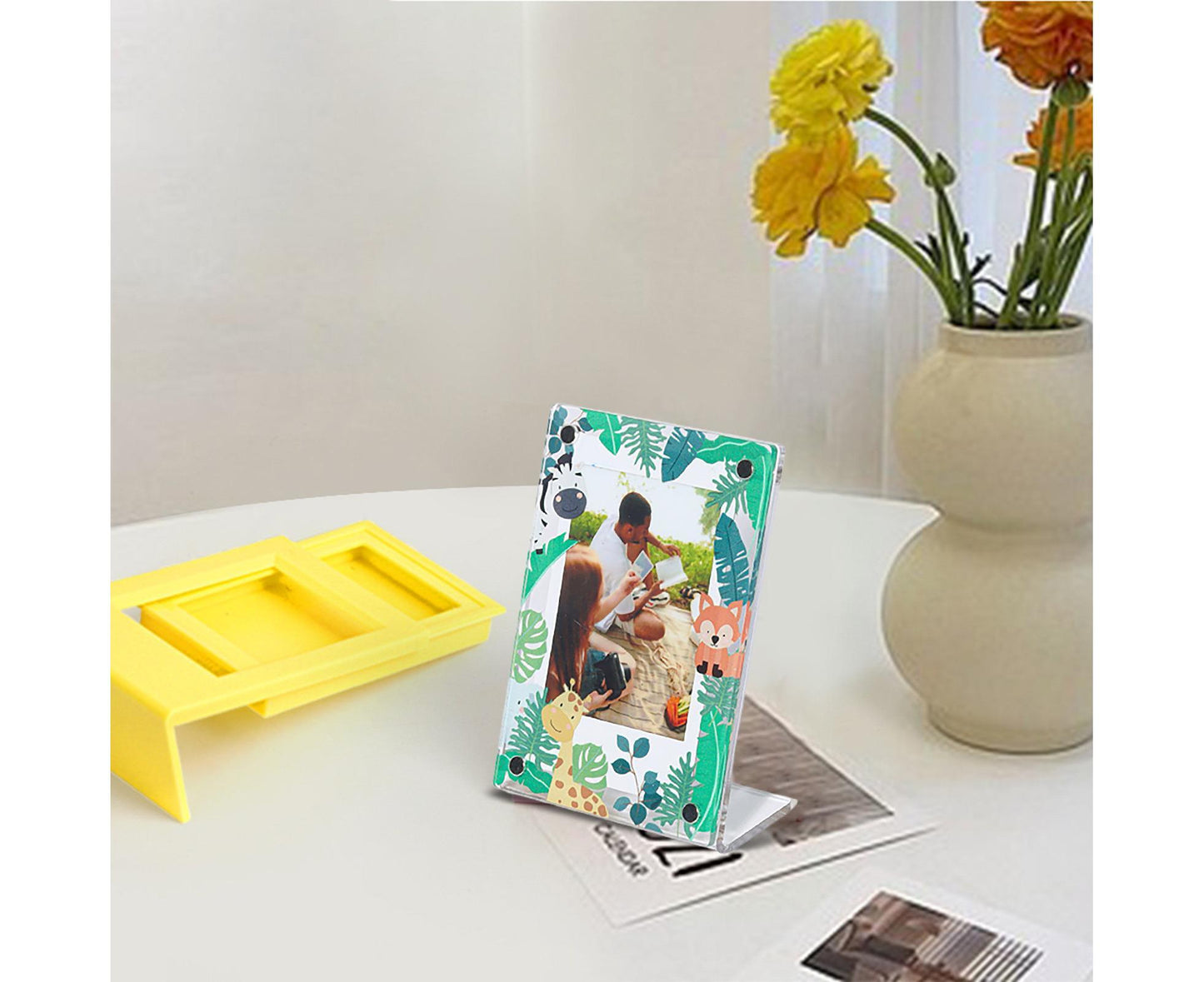 3Inch Photo Frame Cartoon Animal Pattern Desk Acrylic Display Frame Artwork for Family Photos Pressed Flowers