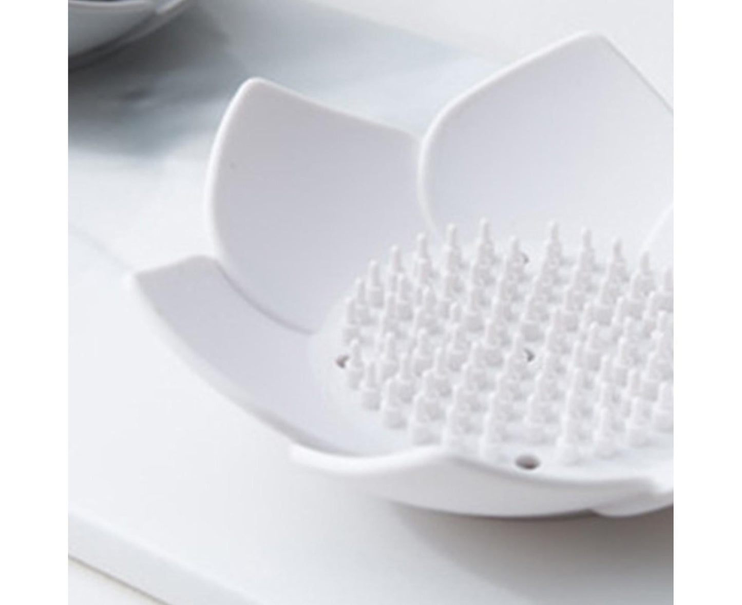 Soap Box Non-slip Lightweight Lotus Shape Box Silicone Draining Soap Dish for Home-White