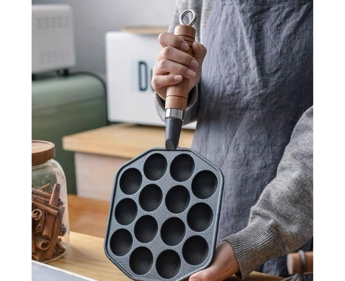 14-Hole Takoyaki Pan, Non-Stick Cast Iron Octopus Meatball Mold, Detachable Handle