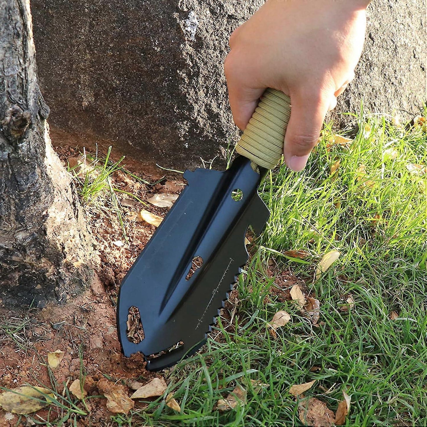 Mini Metal Garden Shovel, Stainless Steel Garden Tool for Garden Shovel, Multi-Tool Garden Shovel for Camping Gadgets, (Black)