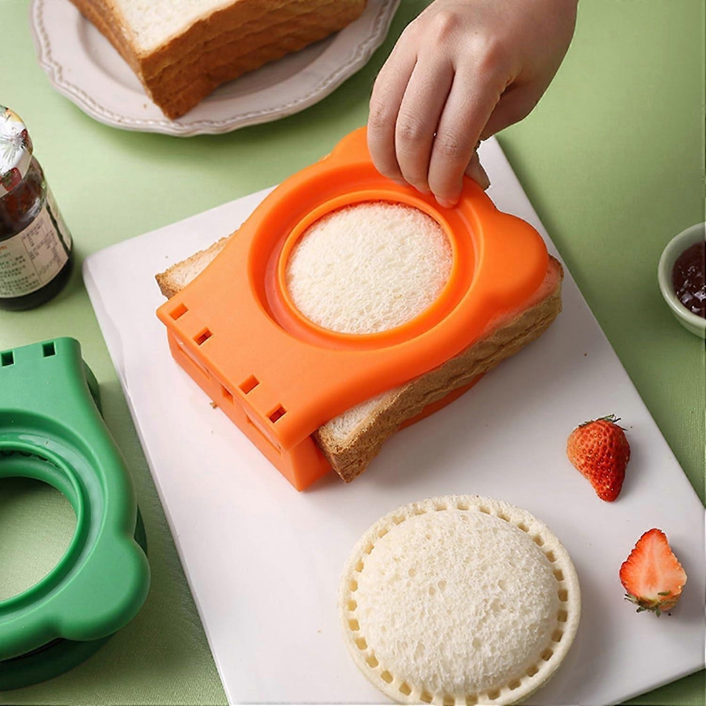 Green Sandwich Cutter and Sealer Stainless Steel Decruster Bread Maker for Babies