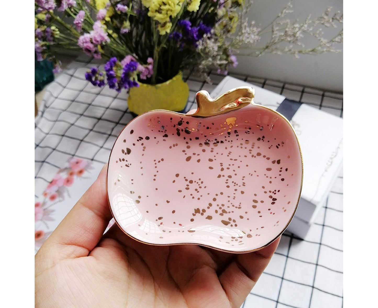 Jewelry Dish Cute Multi-purpose Ceramic Earrings Decorative Display Bowl for Indoor-Pink