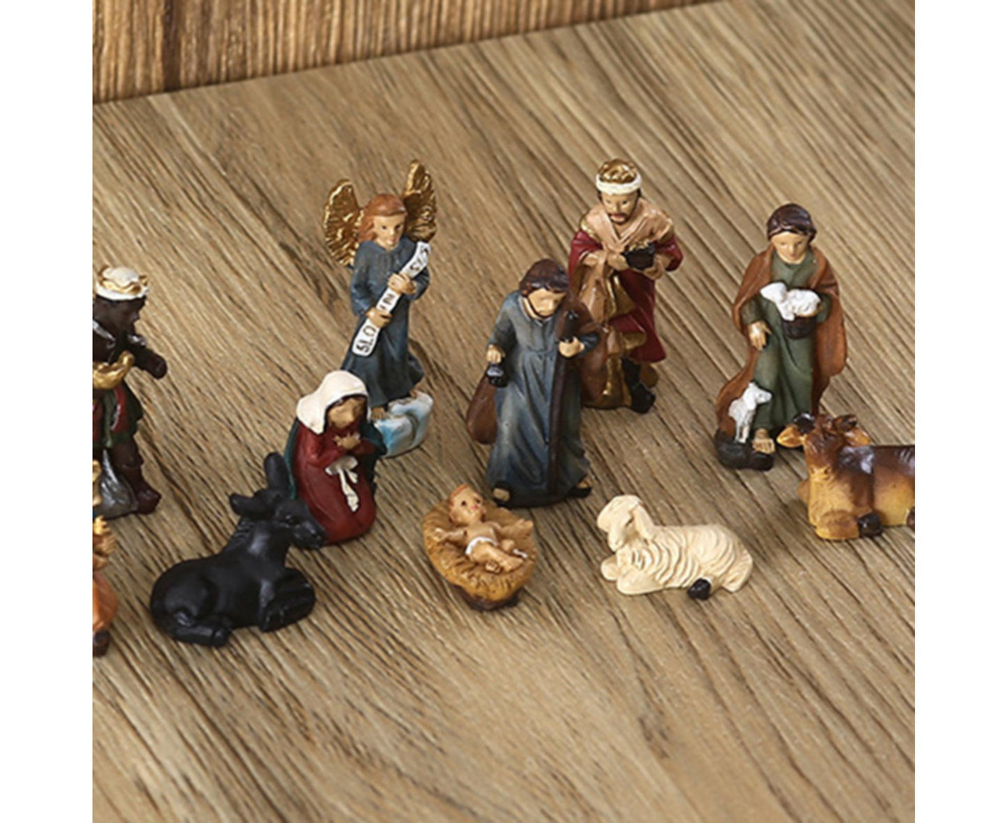Jesus Figurine Set-Multicolor