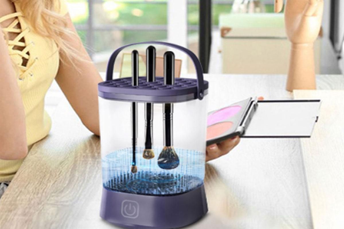 Water-Resistant Electric Makeup Brush Cleaner Automatic Brush Cleaner Dryer Tool -Purple