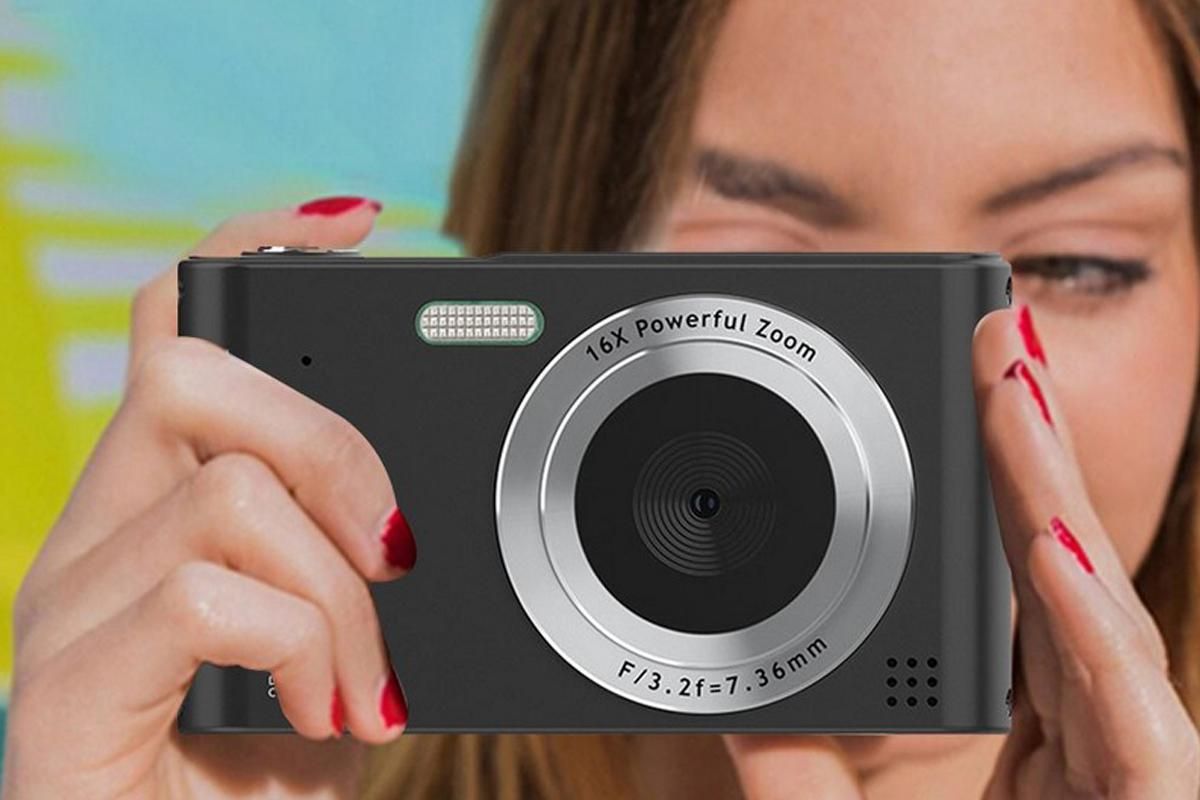 4K Digital Camera for Photography Vlogging Camera for YouTube Video 16X Digital Zoom with 32G Memory Card - Black